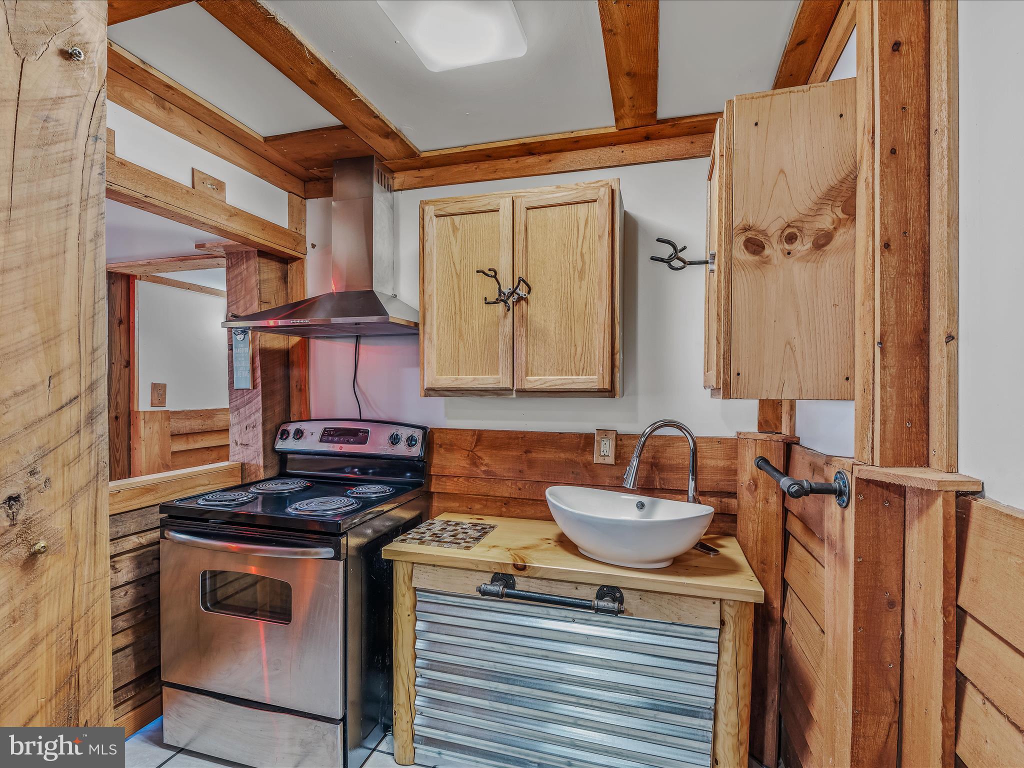 ROUND TOP ESTATES - Residential