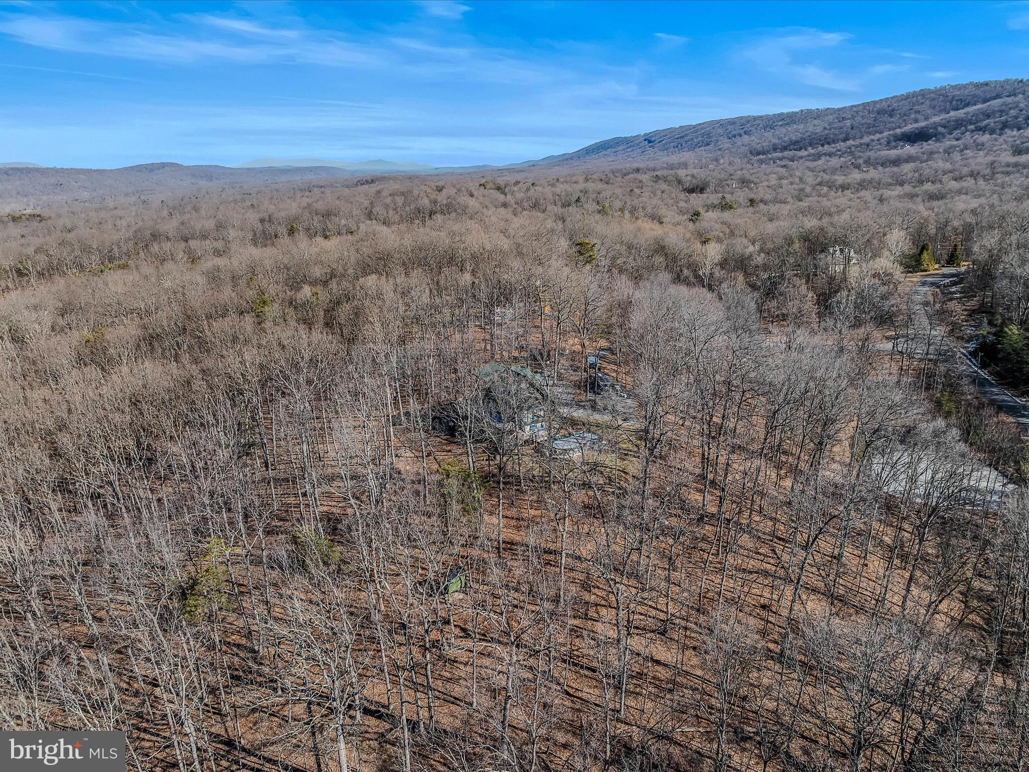 ROUND TOP ESTATES - Residential