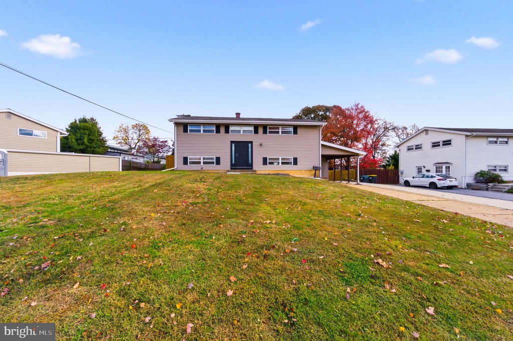 Photo of 1737 Limestone Road, WILMINGTON, DE 19804 (MLS # DENC2092440)