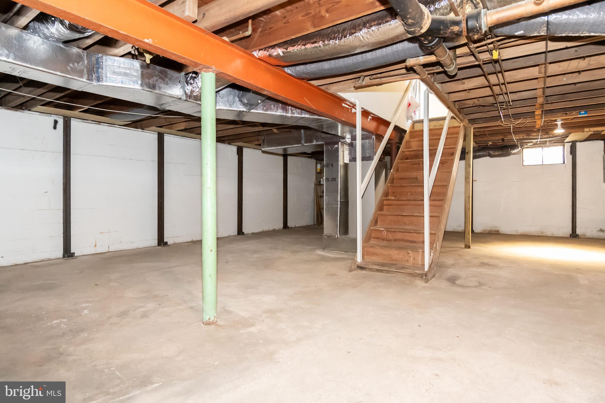 COLLEGE HEIGHTS - Residential