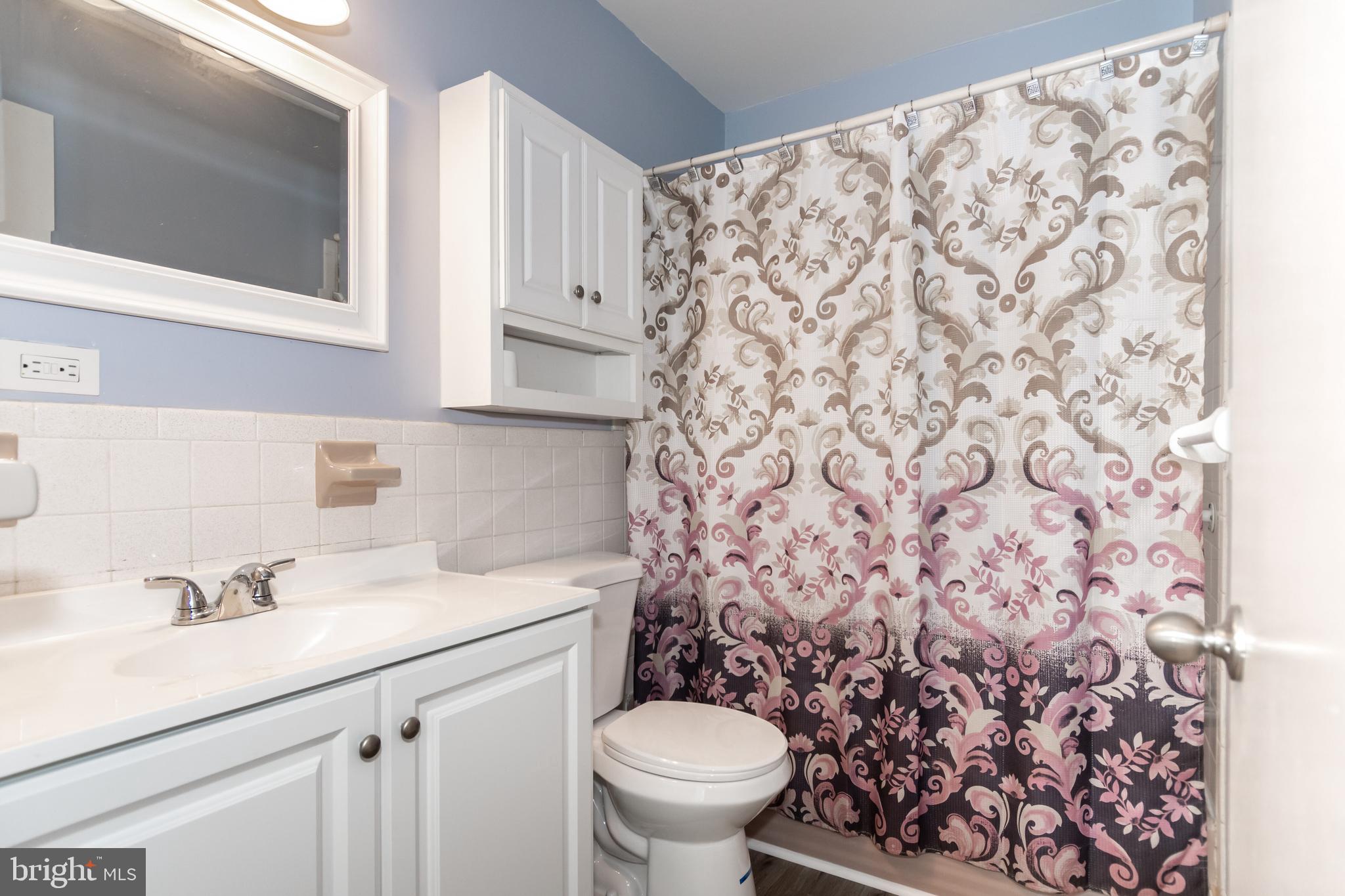 COLLEGE HEIGHTS - Residential