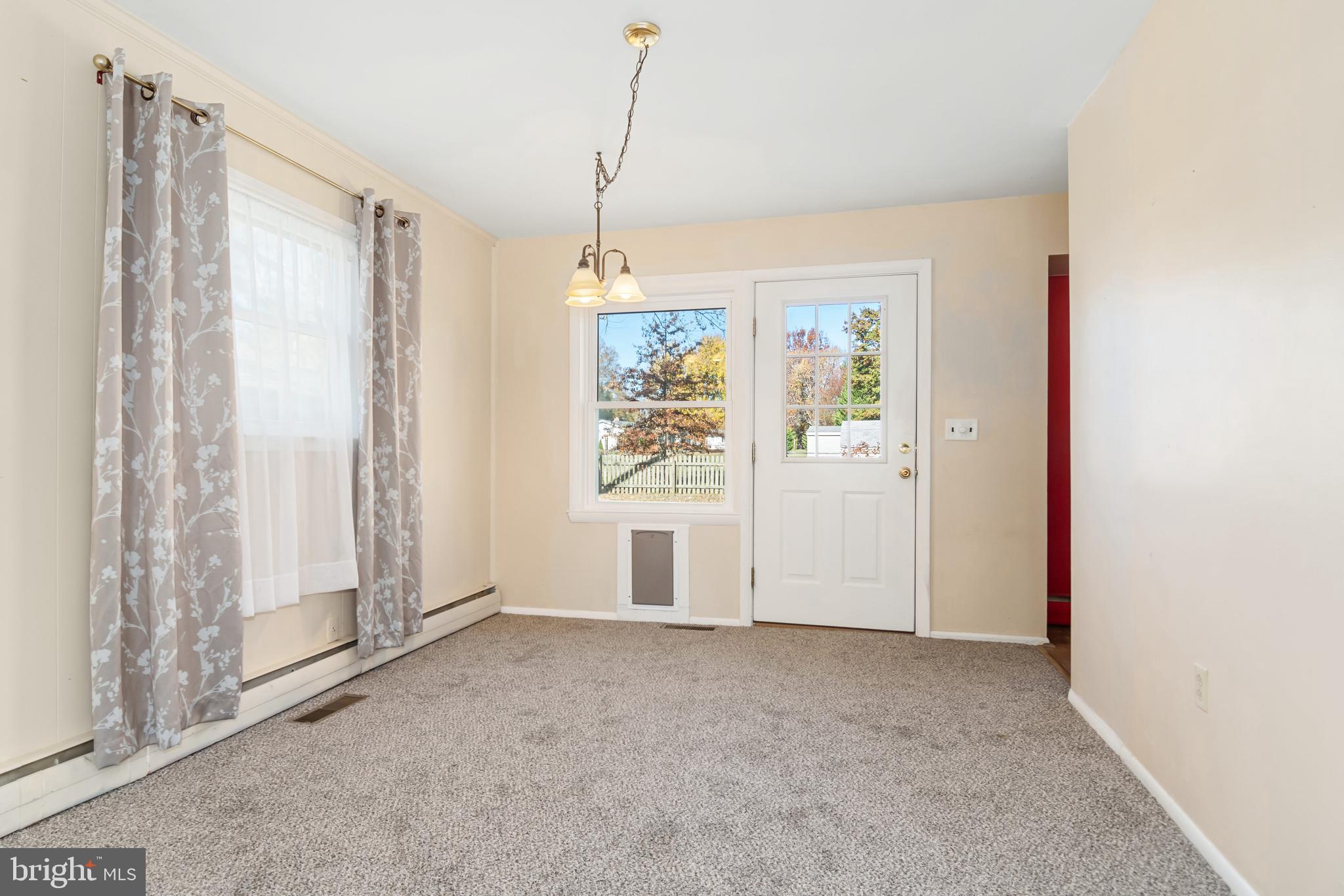 COLLEGE HEIGHTS - Residential