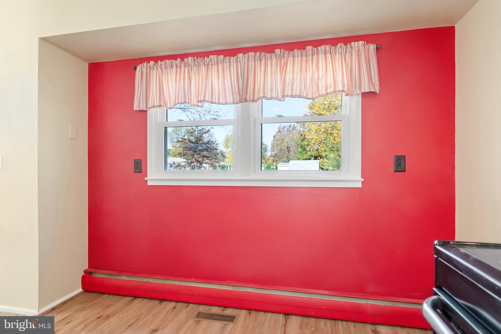 COLLEGE HEIGHTS - Residential