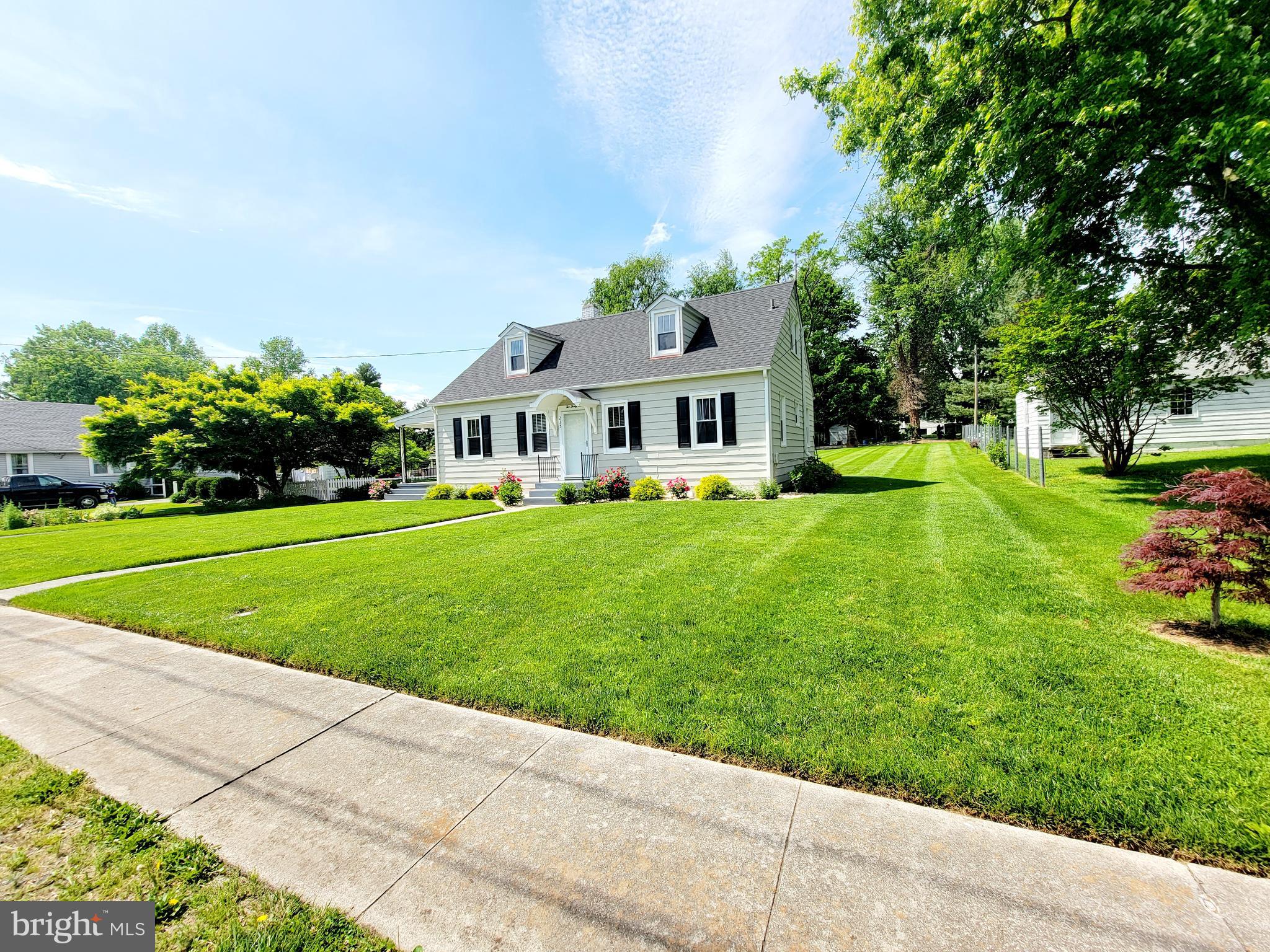 CROWN ESTATES - Residential