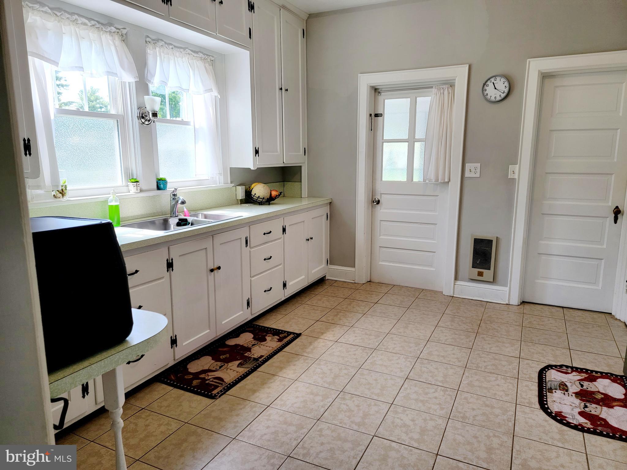 CROWN ESTATES - Residential