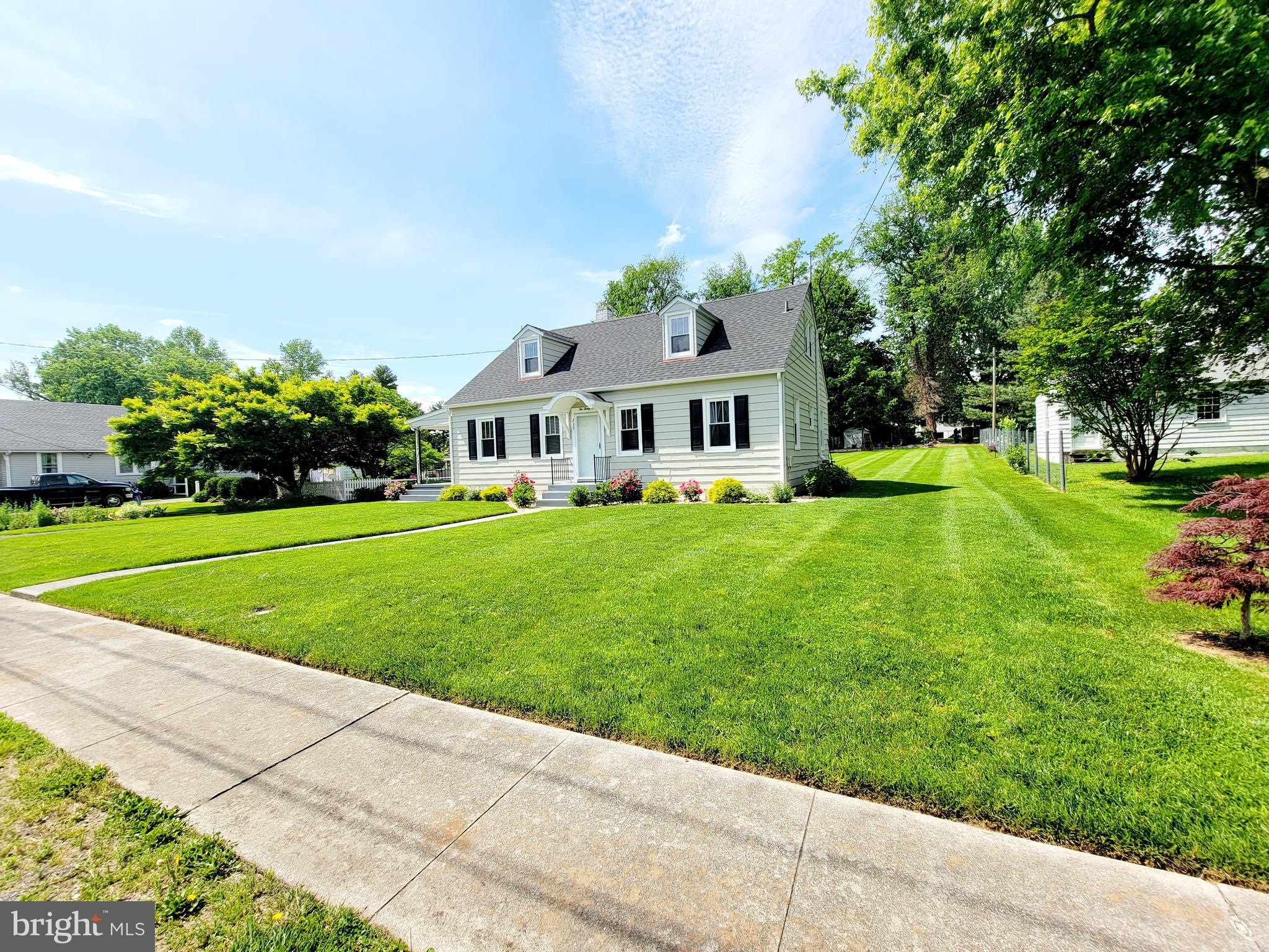 CROWN ESTATES - Residential