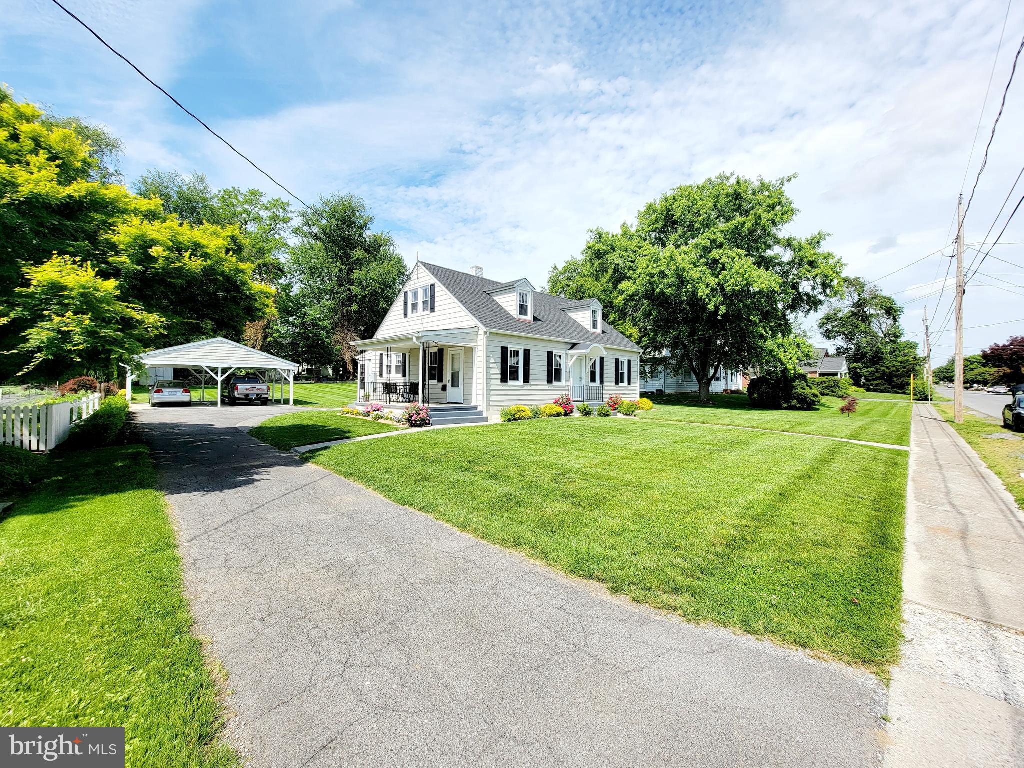 CROWN ESTATES - Residential