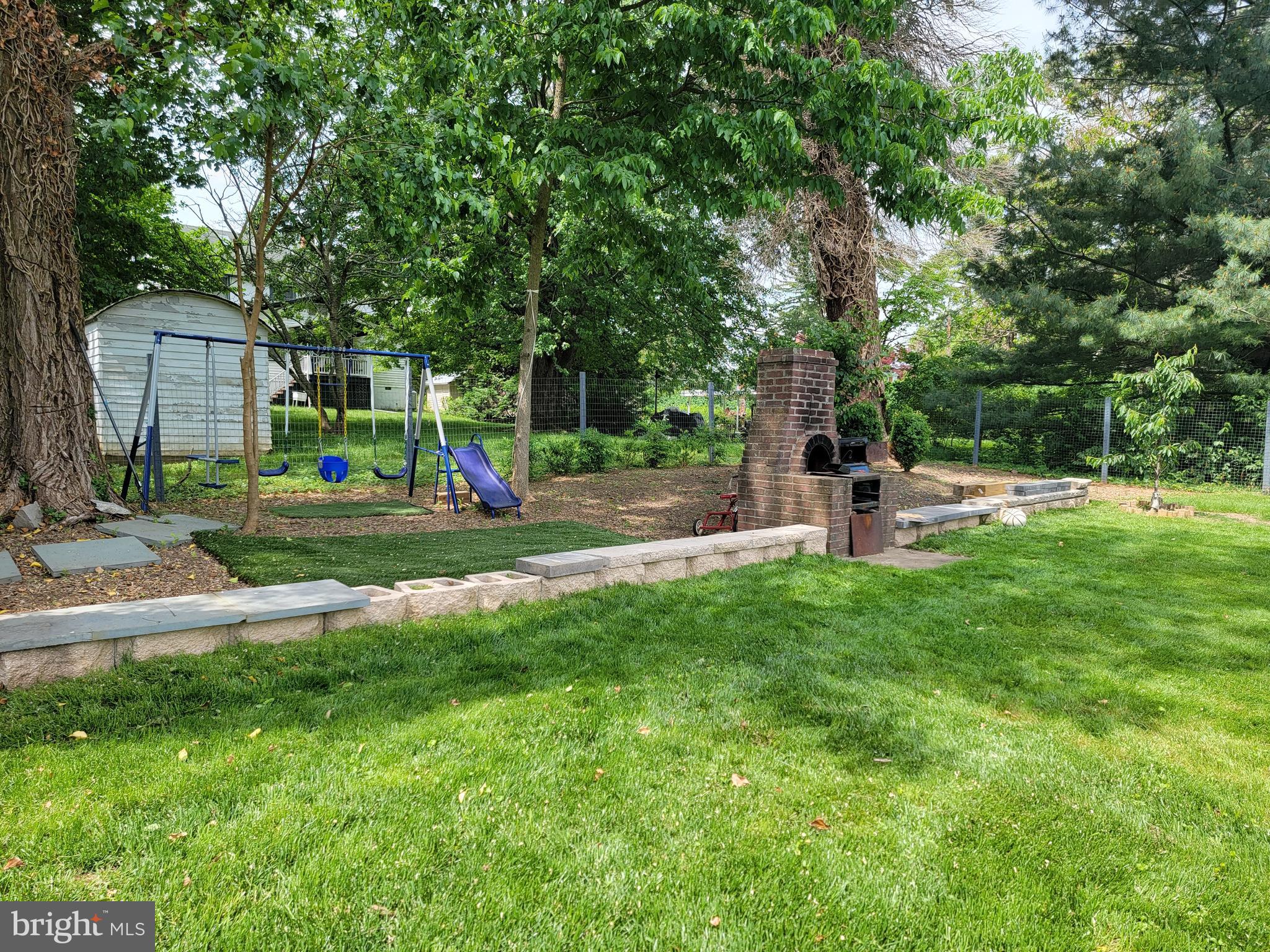 CROWN ESTATES - Residential