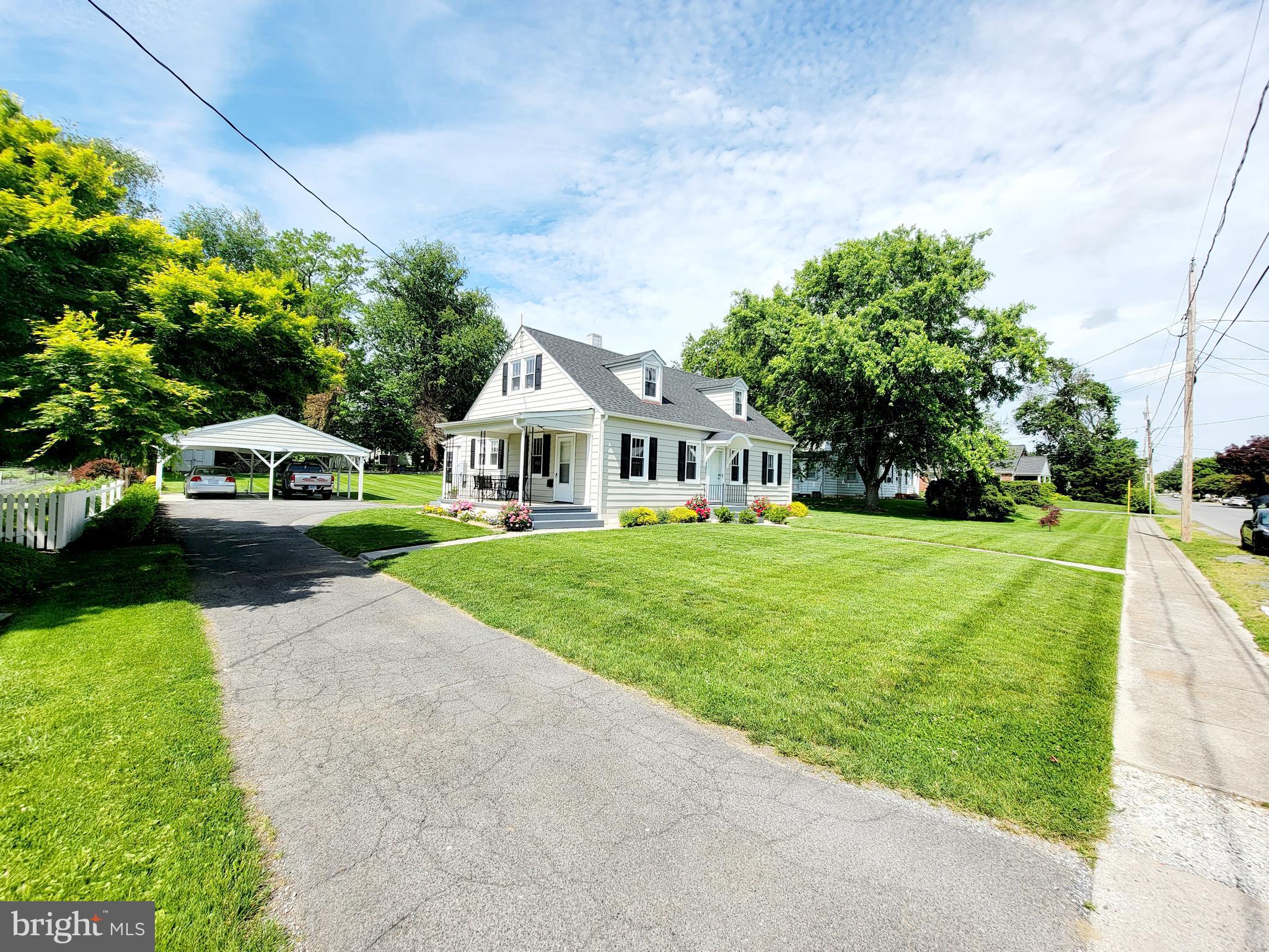 CROWN ESTATES - Residential