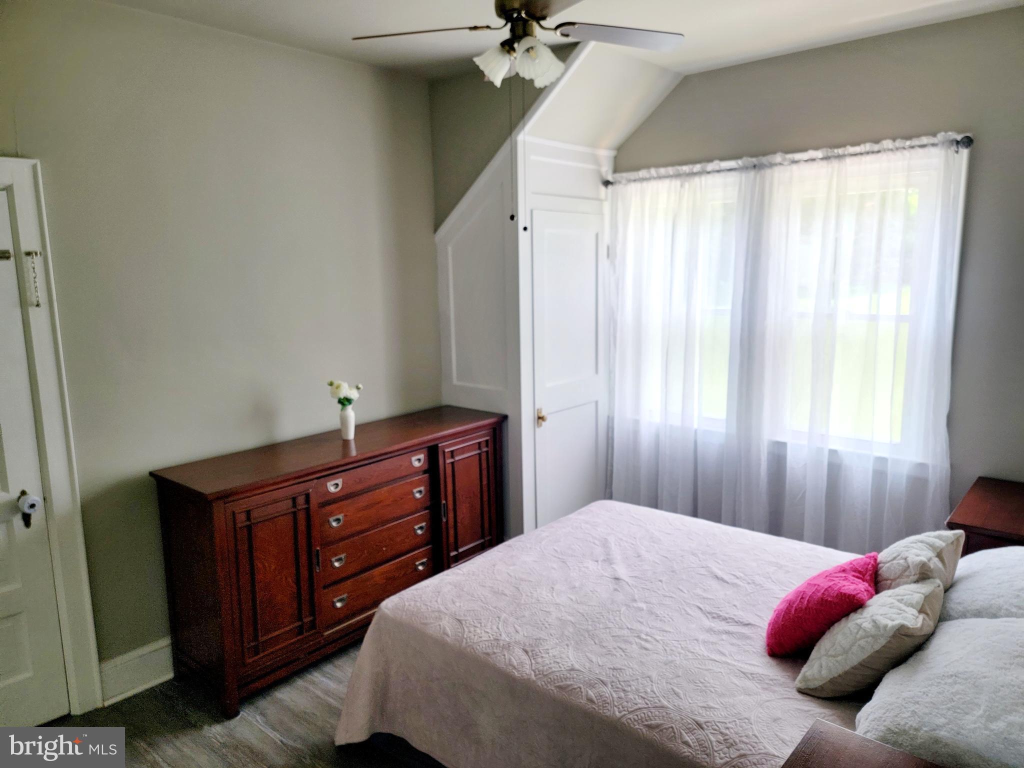 CROWN ESTATES - Residential