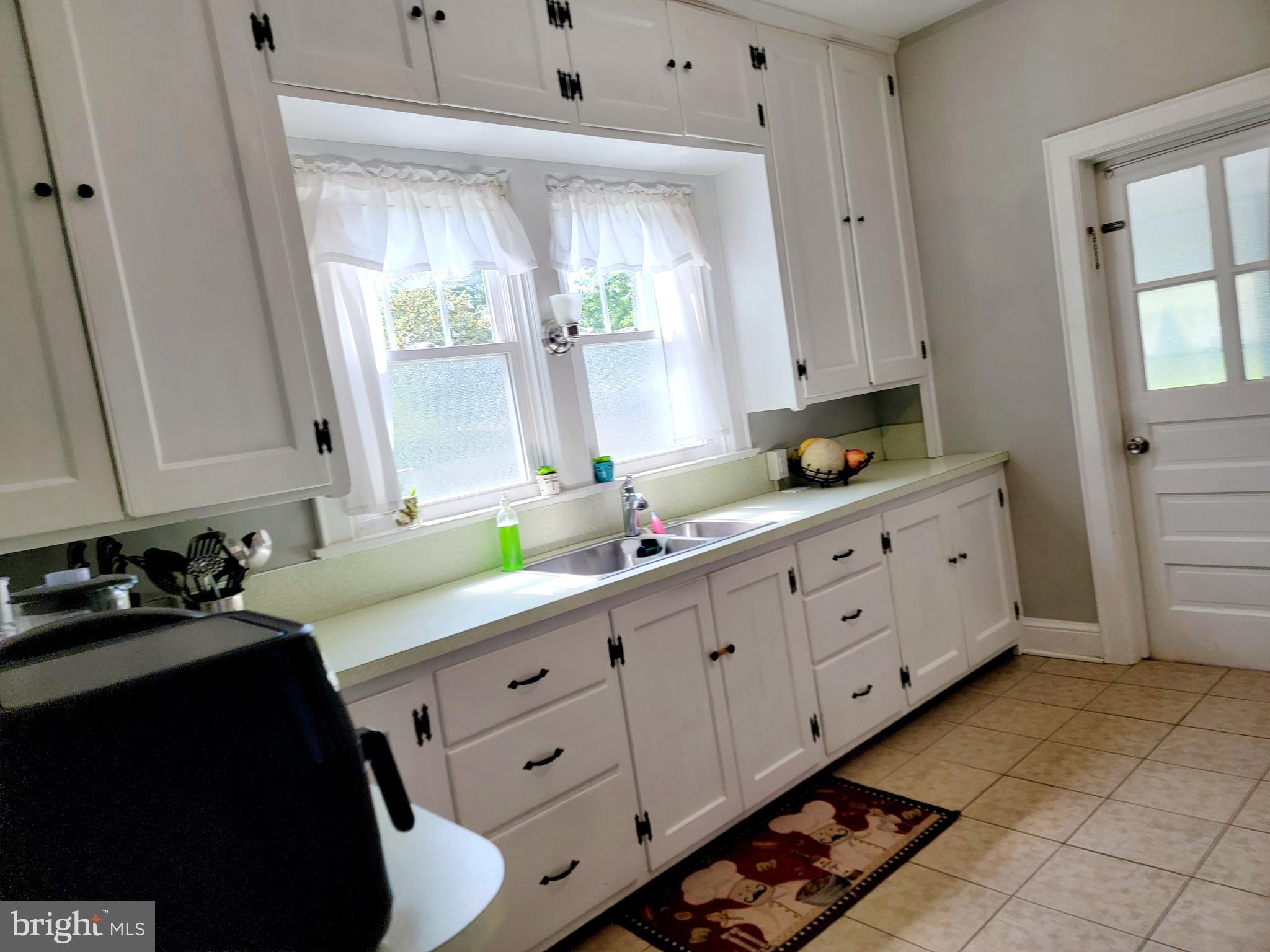 CROWN ESTATES - Residential