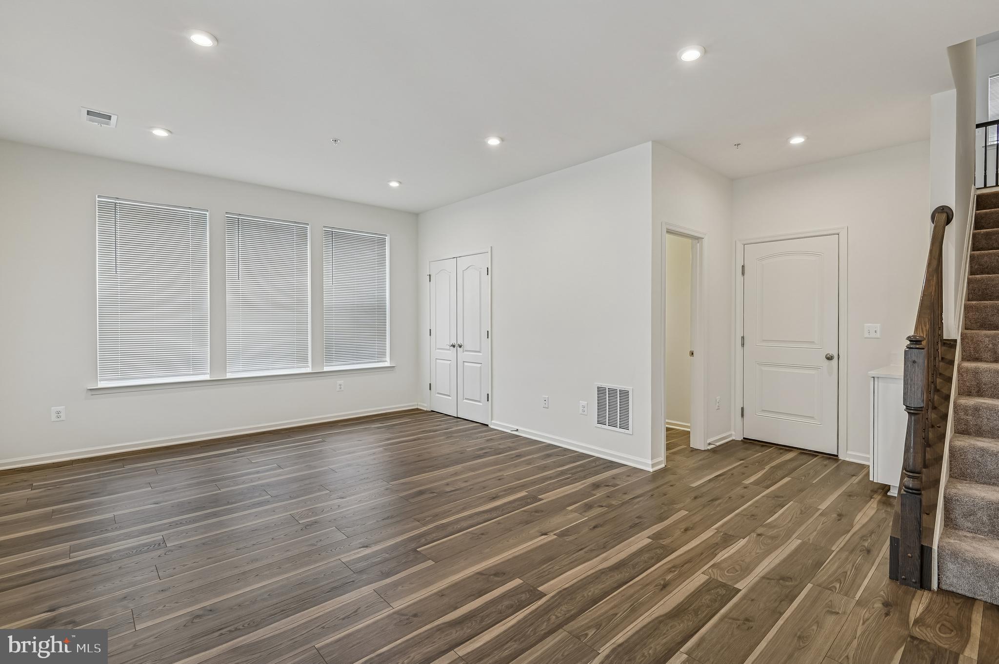 THE RIDGES - Residential