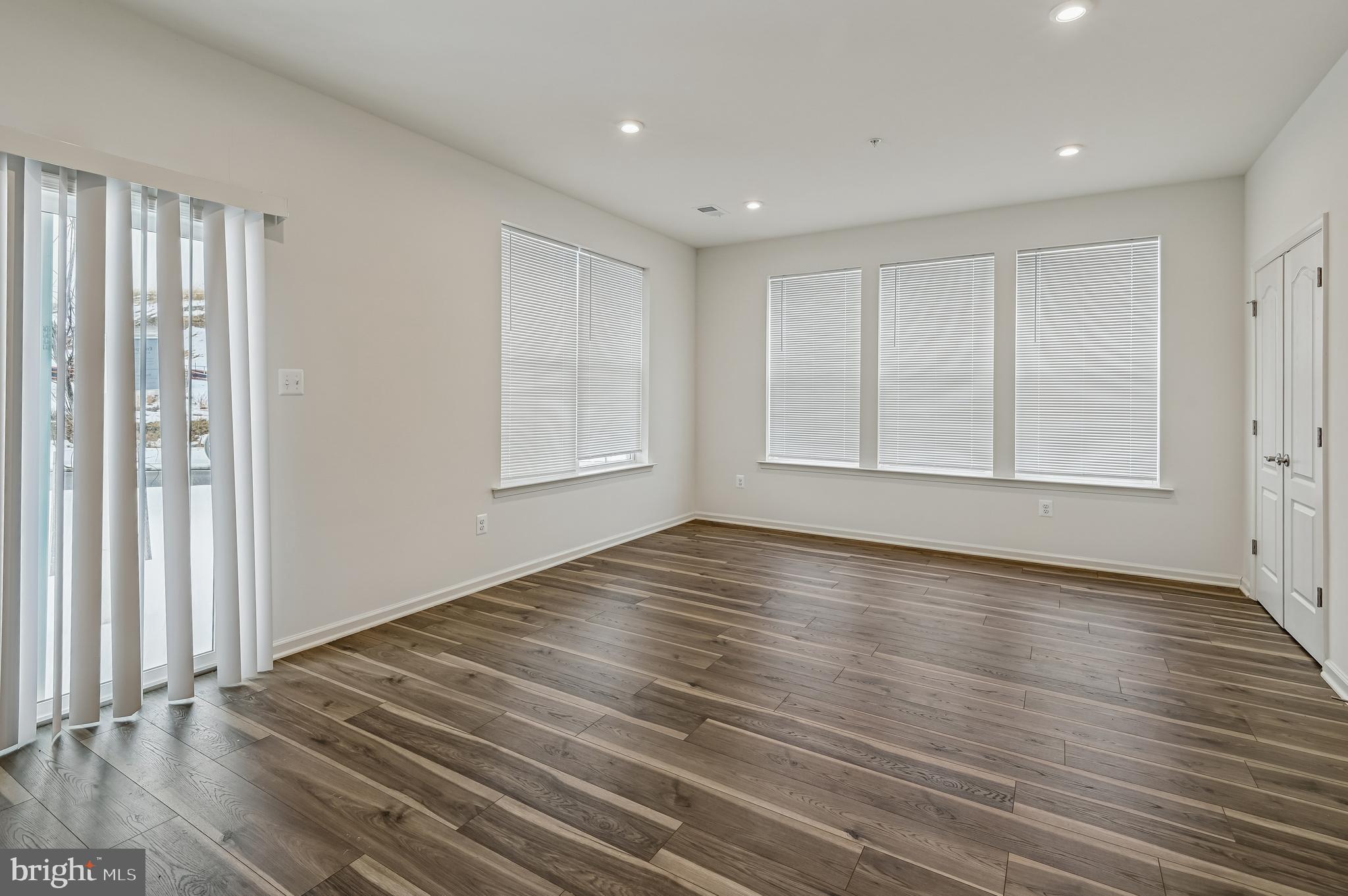 THE RIDGES - Residential