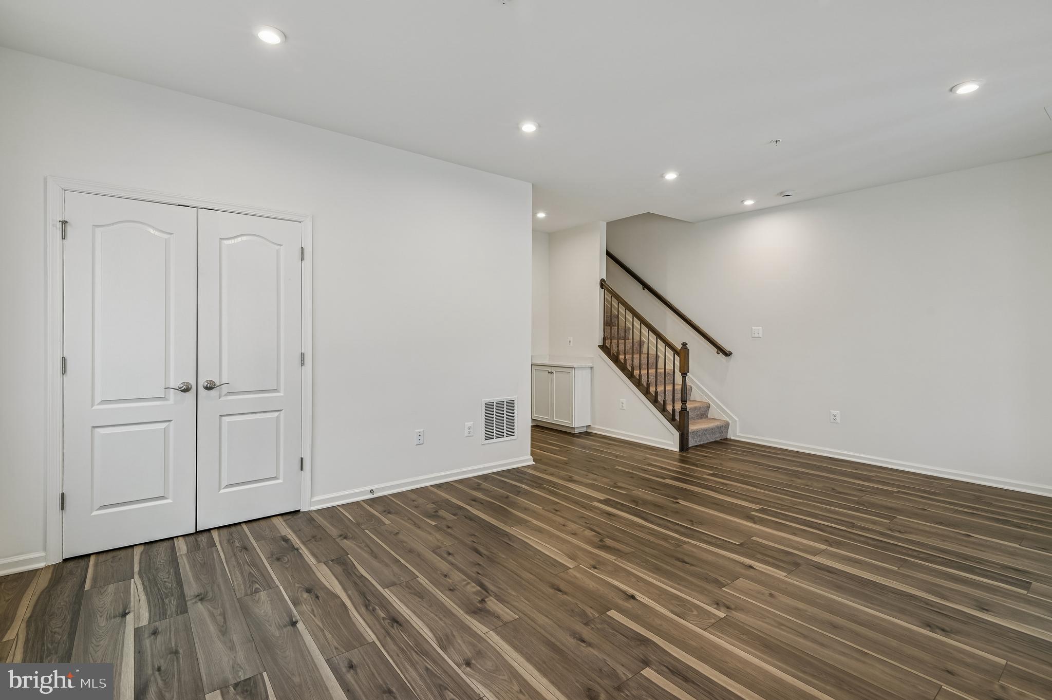 THE RIDGES - Residential