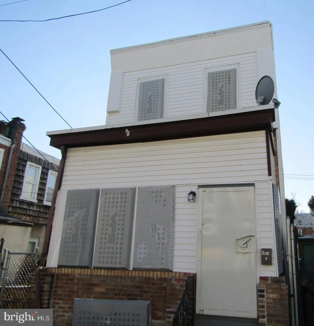 4661 James Street