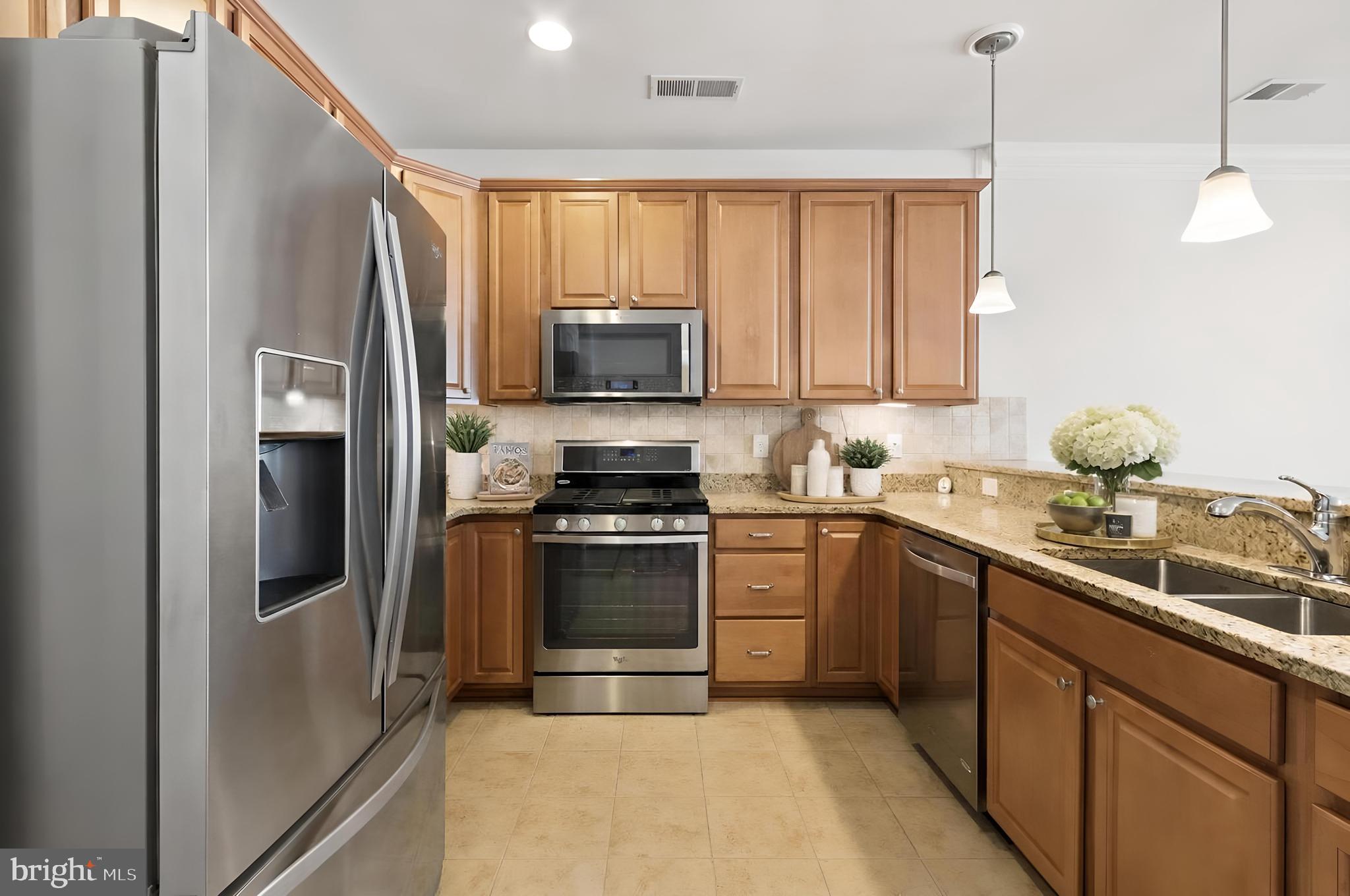 173 HYANNIS PLACE