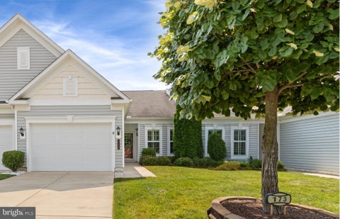 Townhouse For Sale - 173 Hyannis Place<br/> FREDERICKSBURG, VA 22406