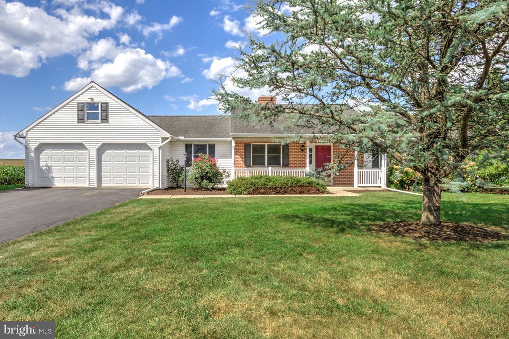 Photo of 286 Rock Point Road, MARIETTA, PA 17547 (MLS # PALA2075734)