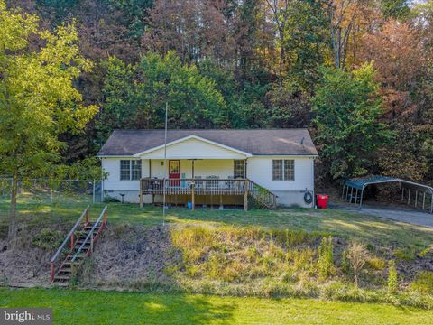 84 NEW HOPE ROAD BERKELEY SPRINGS WV 25411