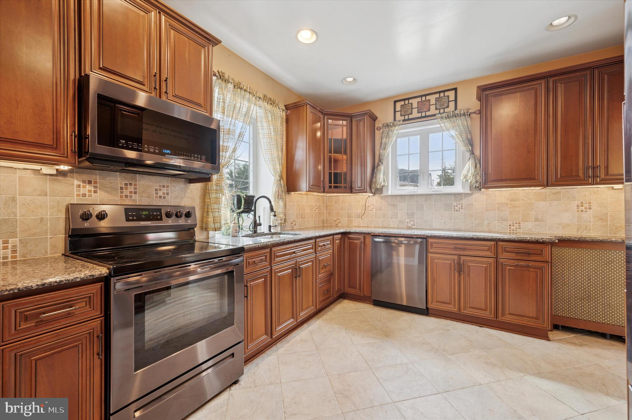 RIDLEY PARK - Residential