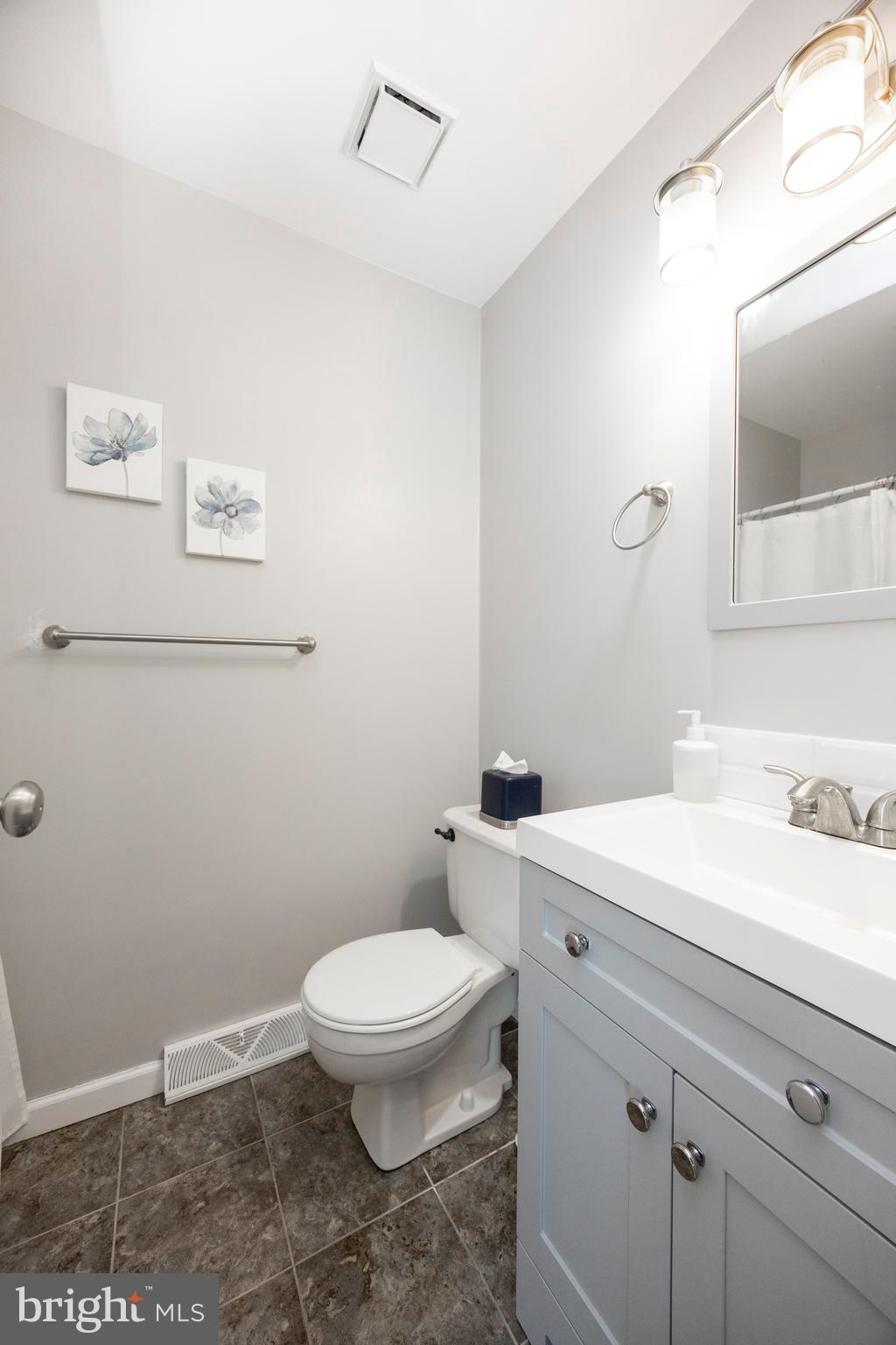 BEAVER RUN KNOLL - Residential