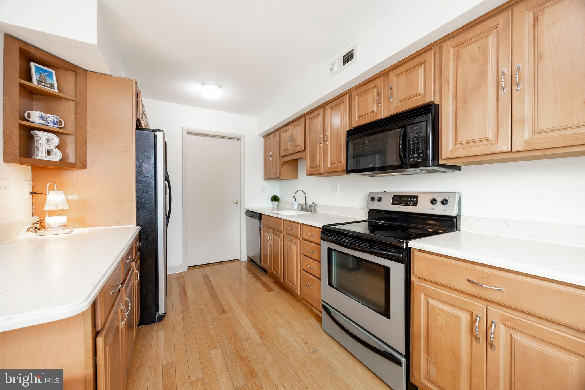 BEAVER RUN KNOLL - Residential