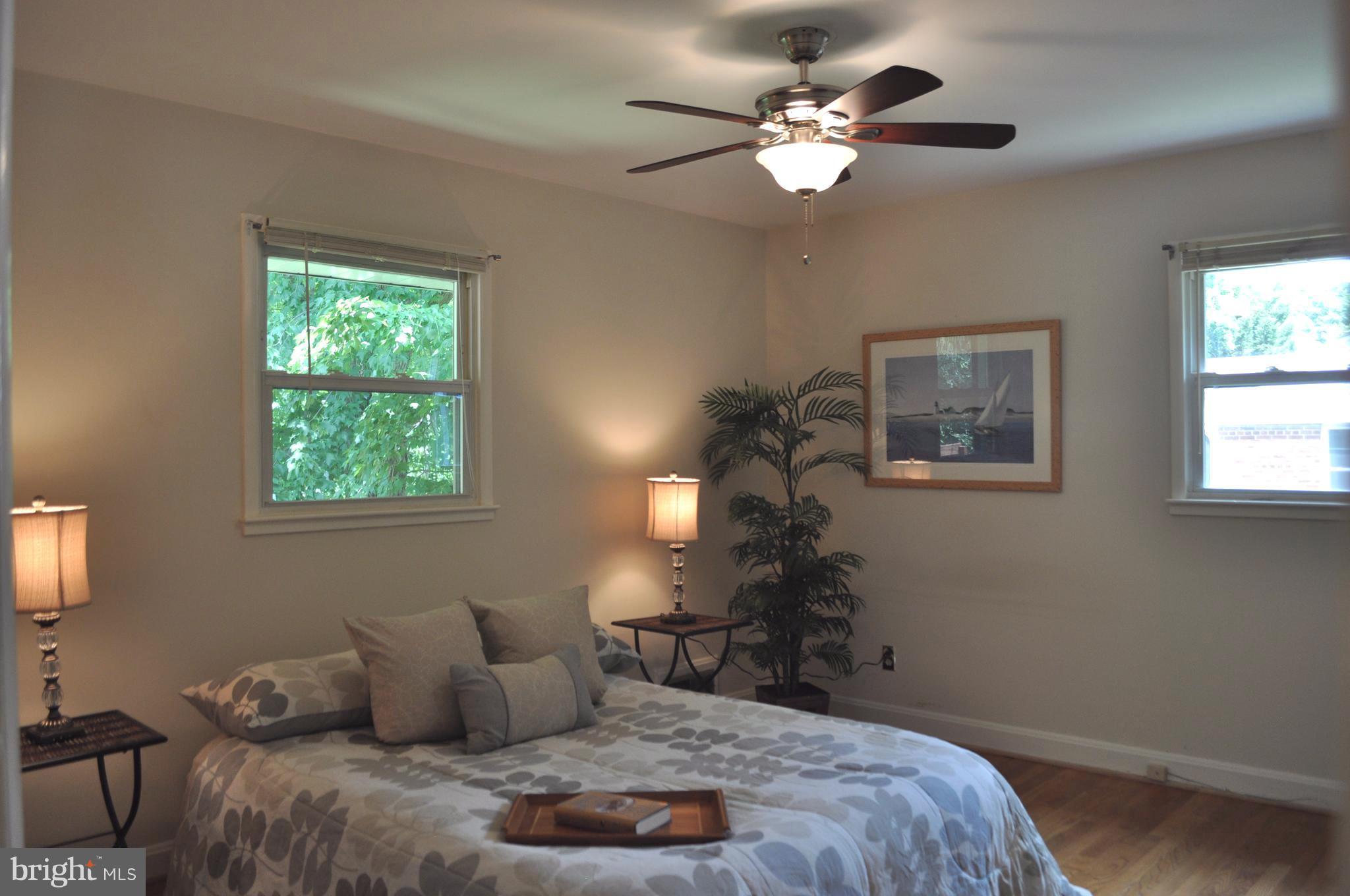 LINCOLNIA HILLS - Residential Lease