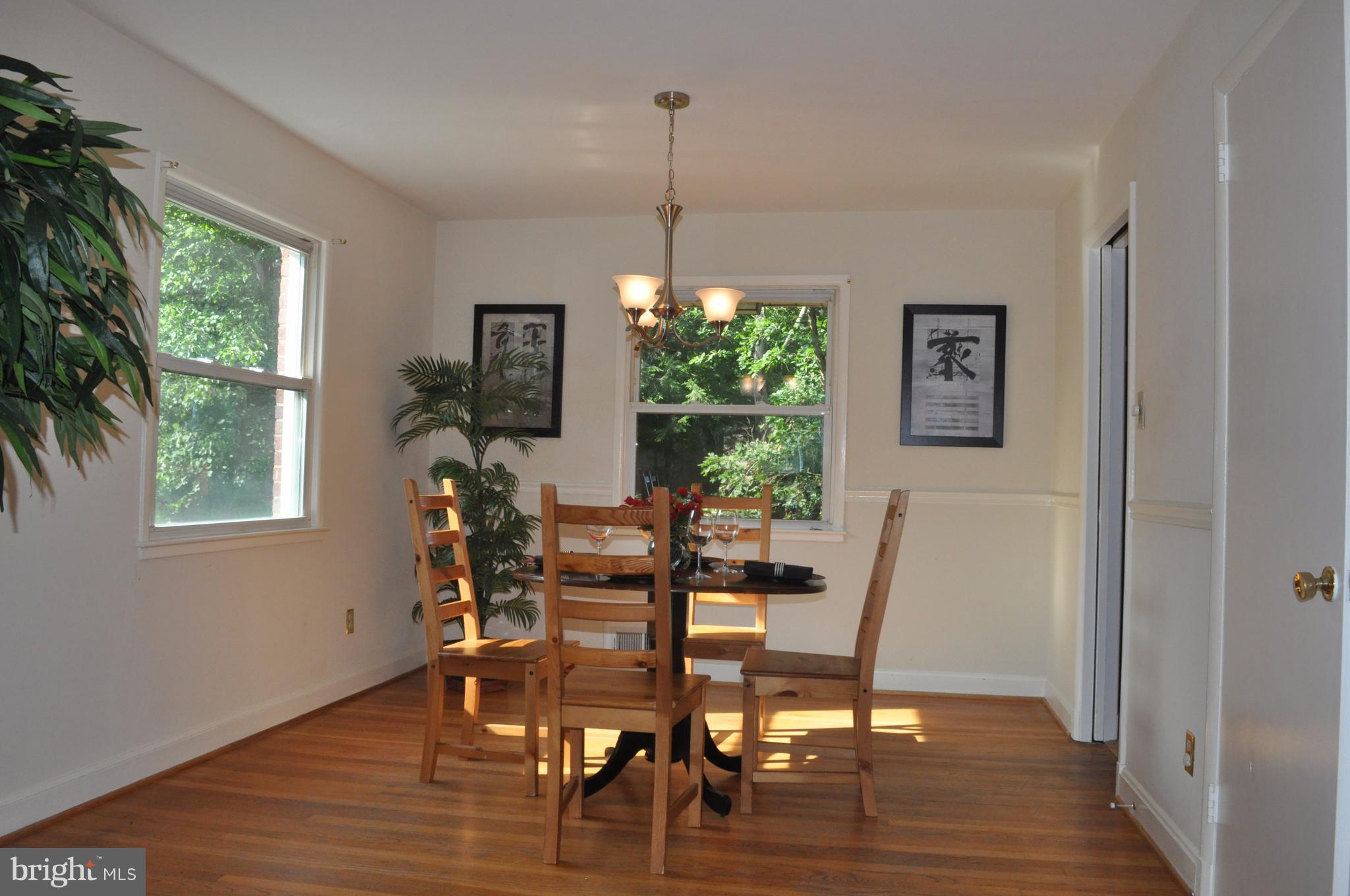 LINCOLNIA HILLS - Residential Lease