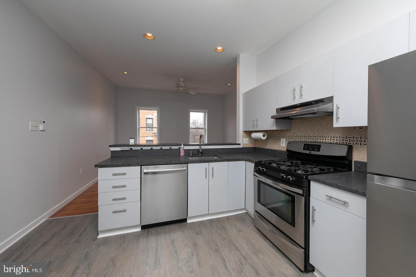 BELLA VISTA - Residential Lease