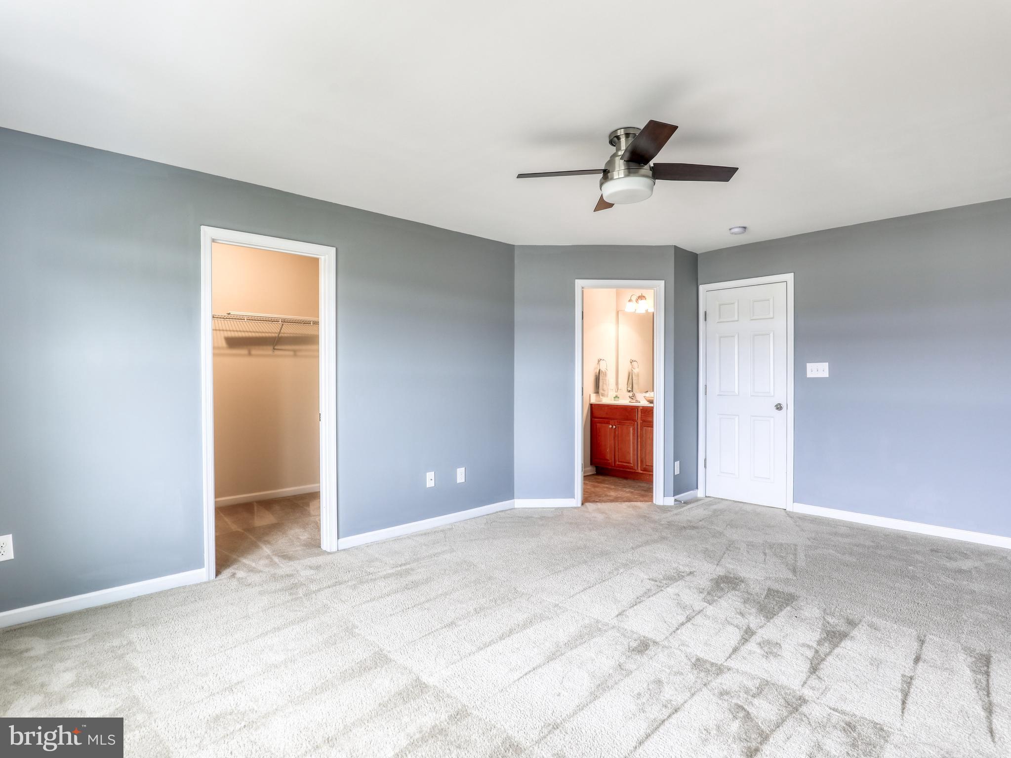 LAKELAND PLACE - Residential