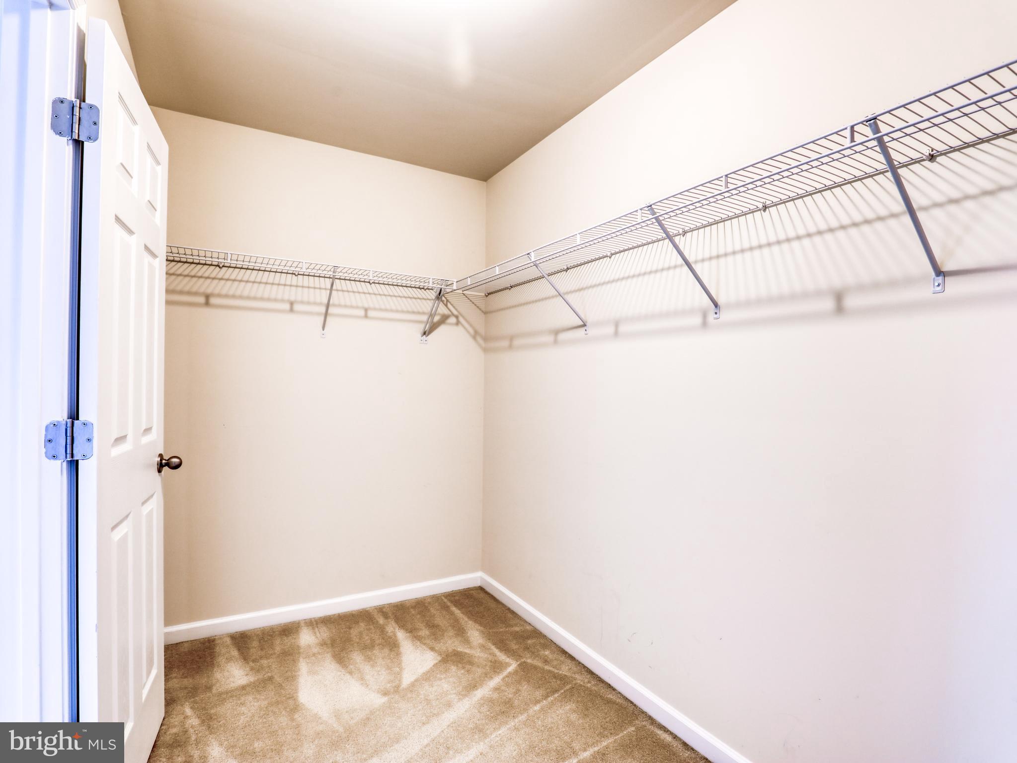 LAKELAND PLACE - Residential