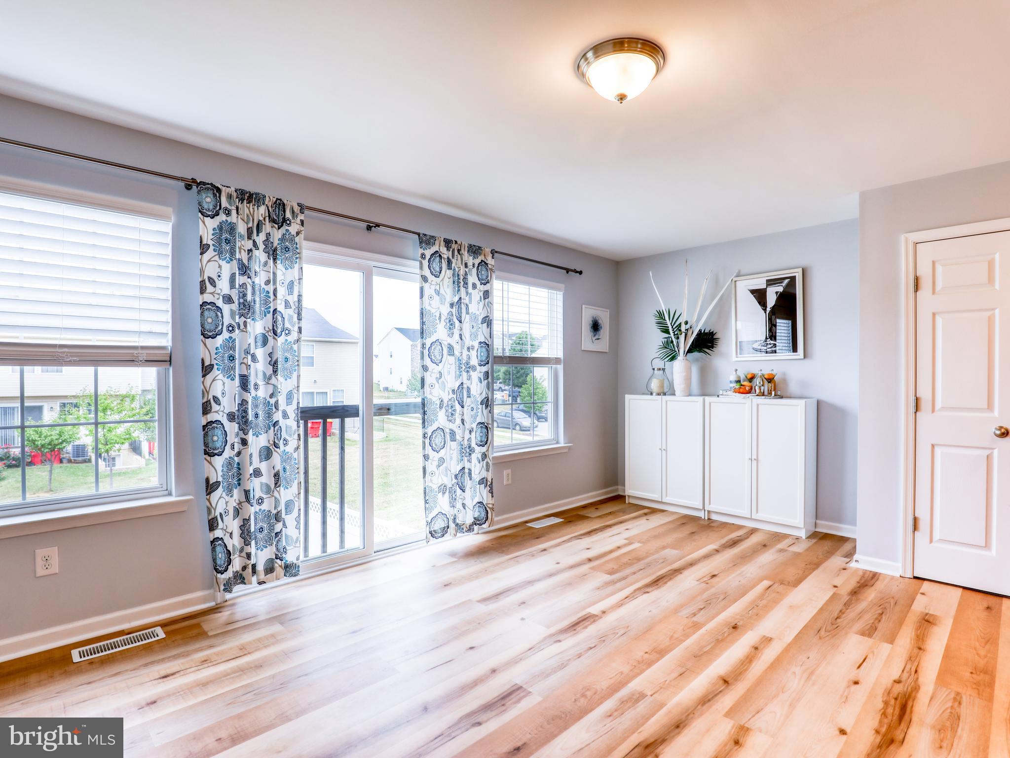 LAKELAND PLACE - Residential