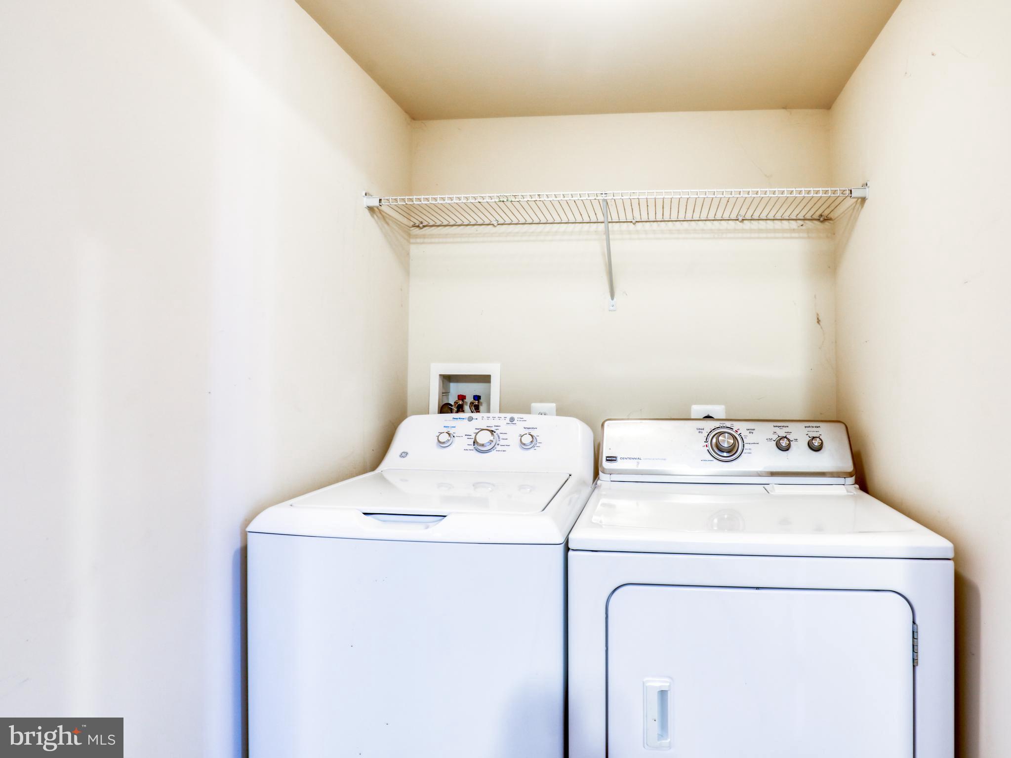 LAKELAND PLACE - Residential