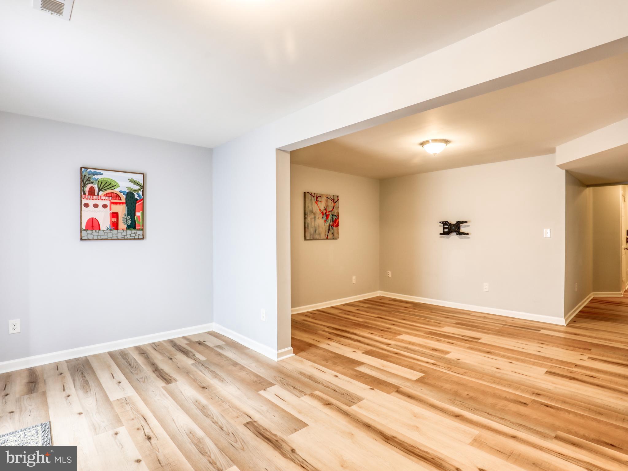 LAKELAND PLACE - Residential