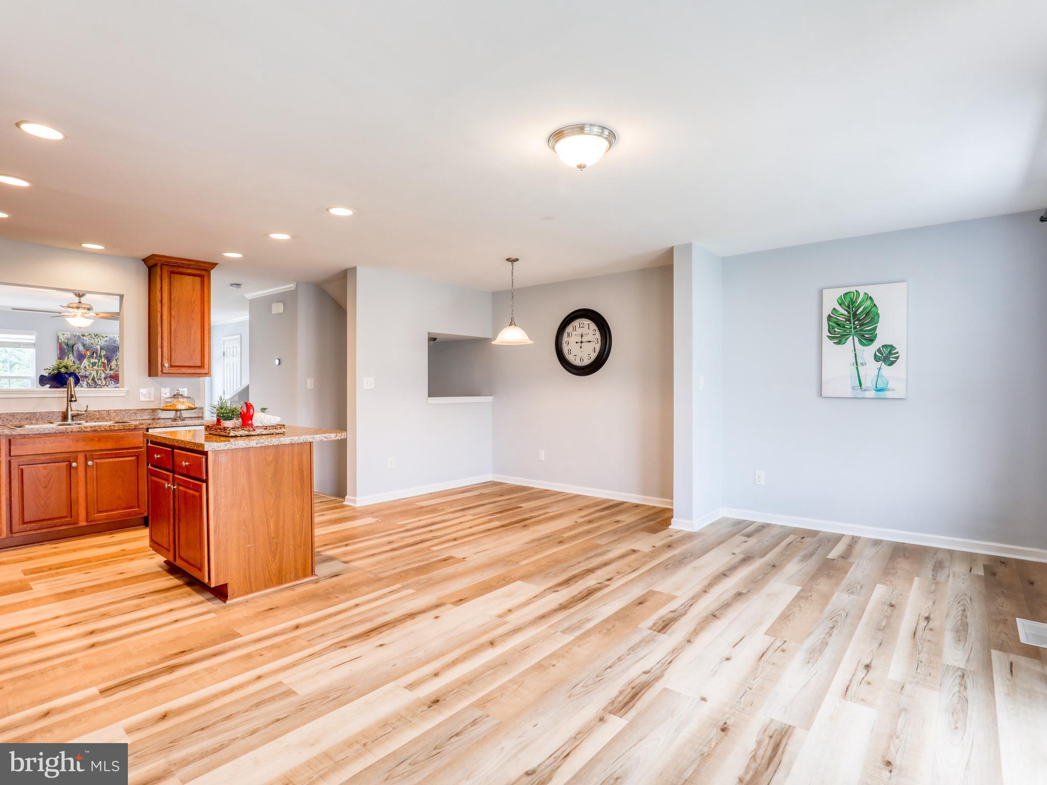 LAKELAND PLACE - Residential