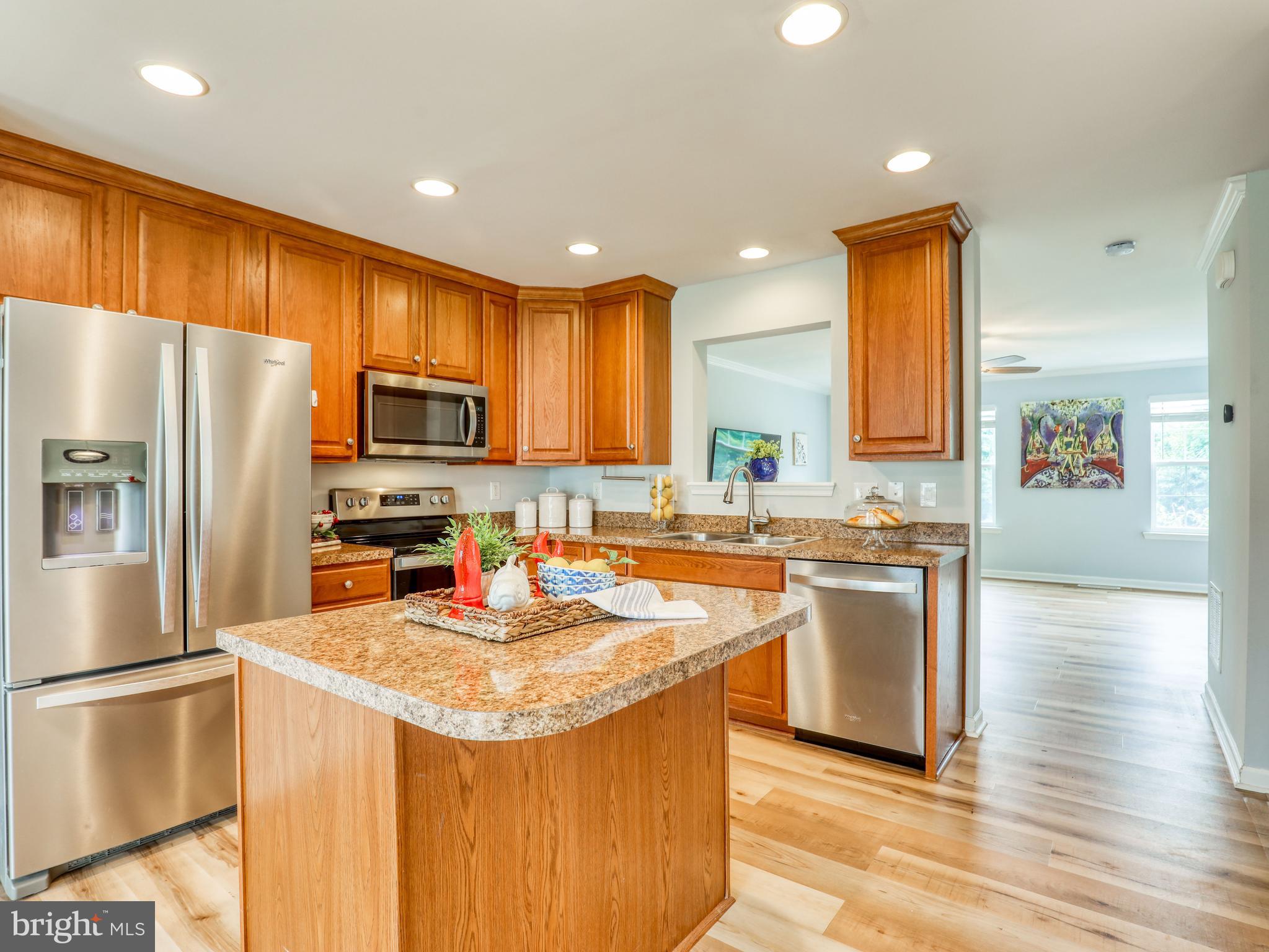 LAKELAND PLACE - Residential