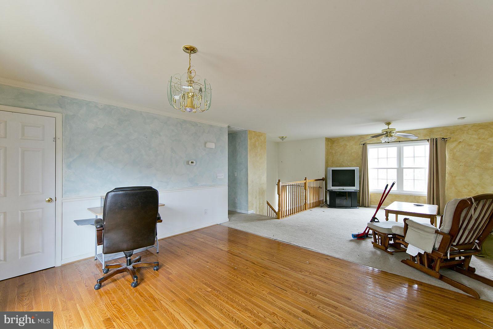 SKYLAND ESTATES - Residential Lease