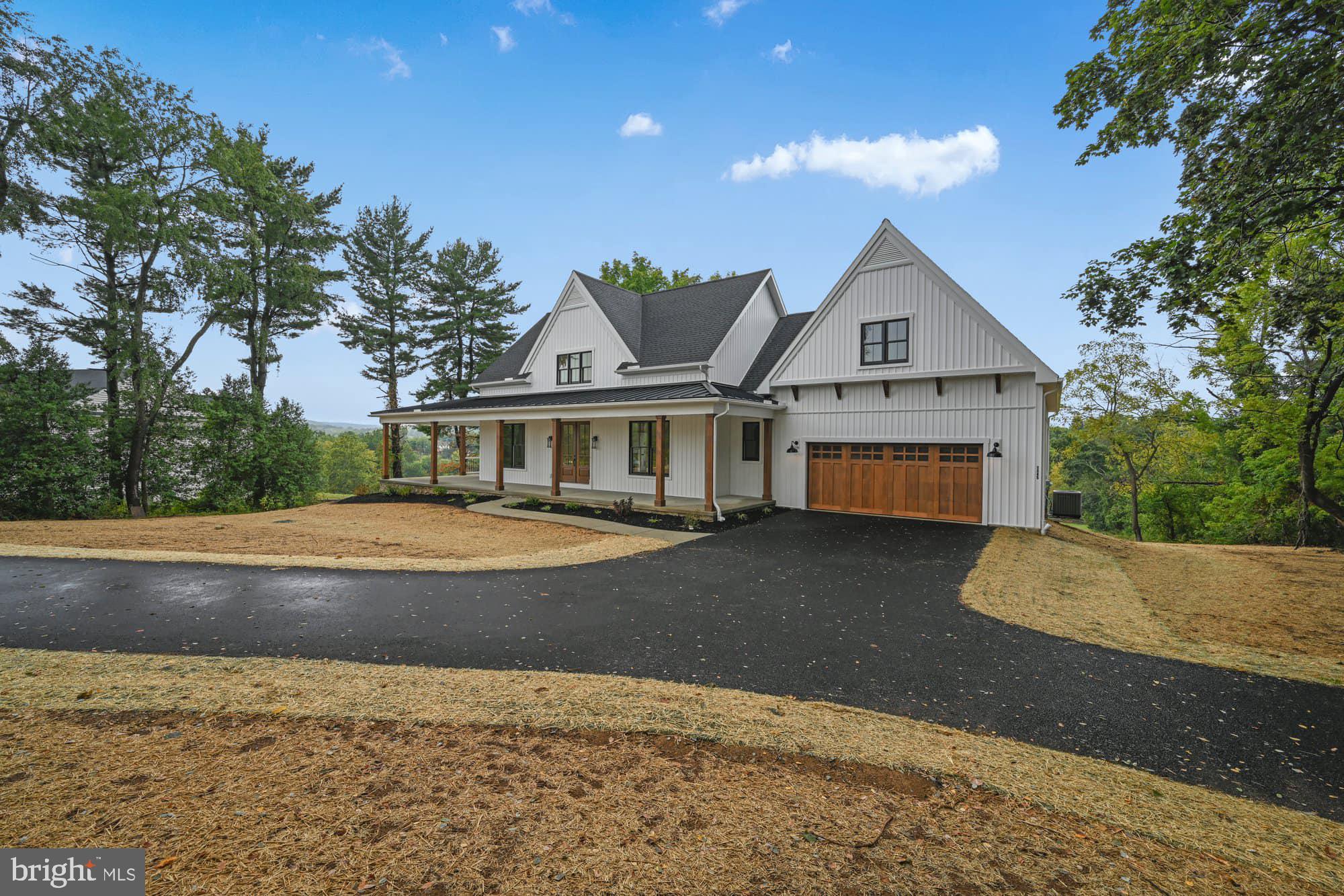 786 FAIRVIEW ROAD