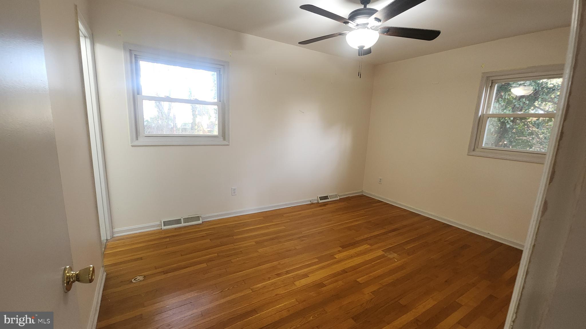 ESSEX SOUTH - Residential
