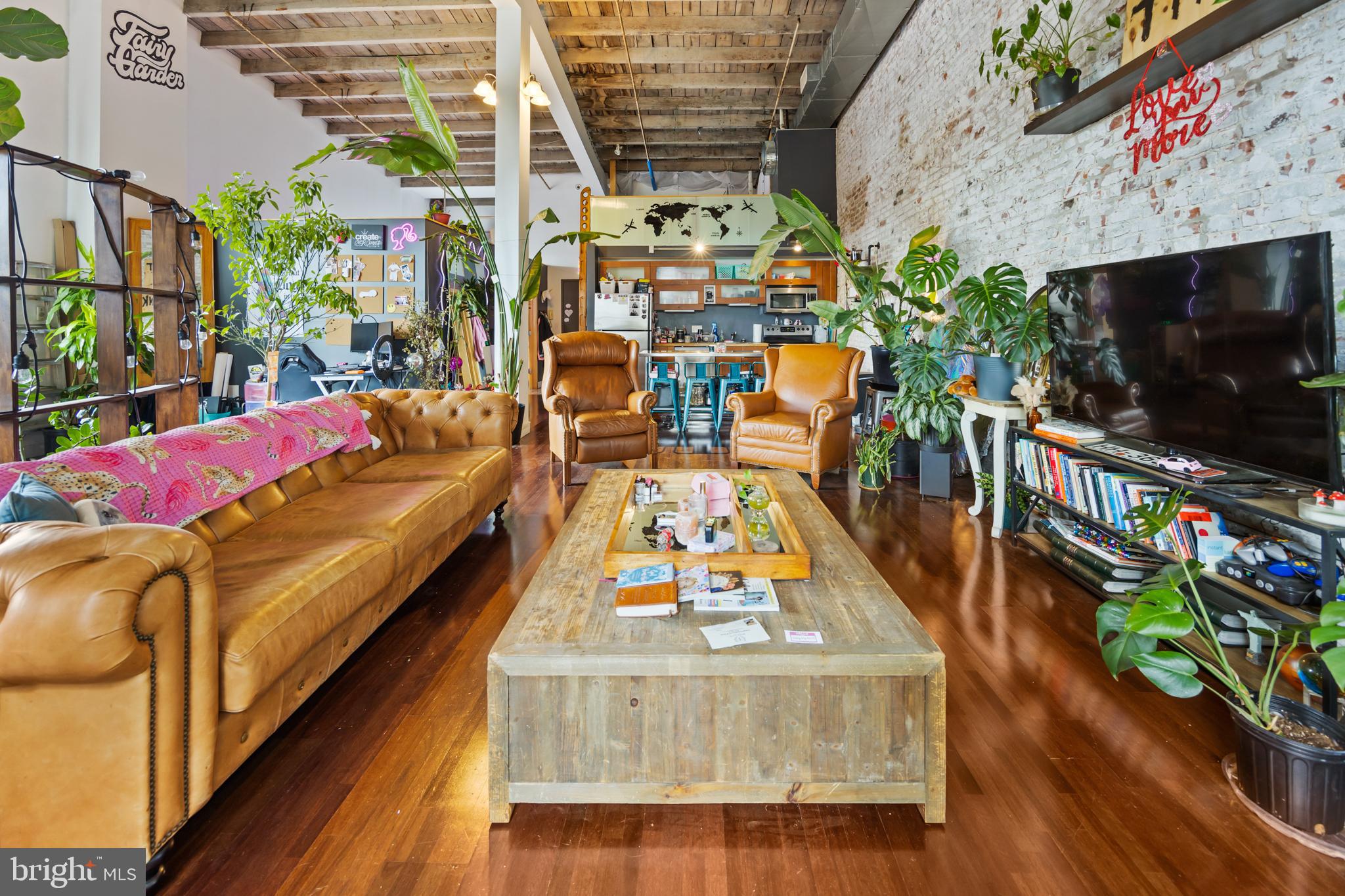 PORT RICHMOND - Residential