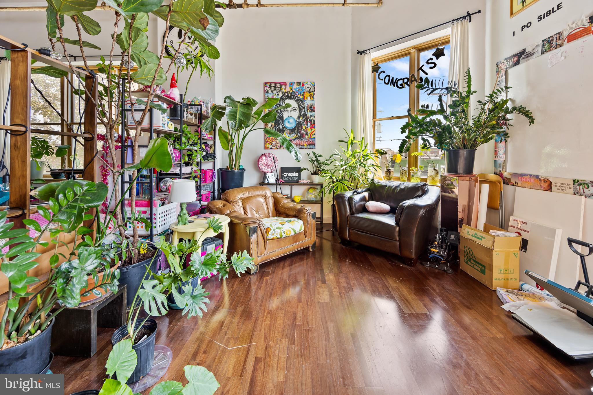 PORT RICHMOND - Residential