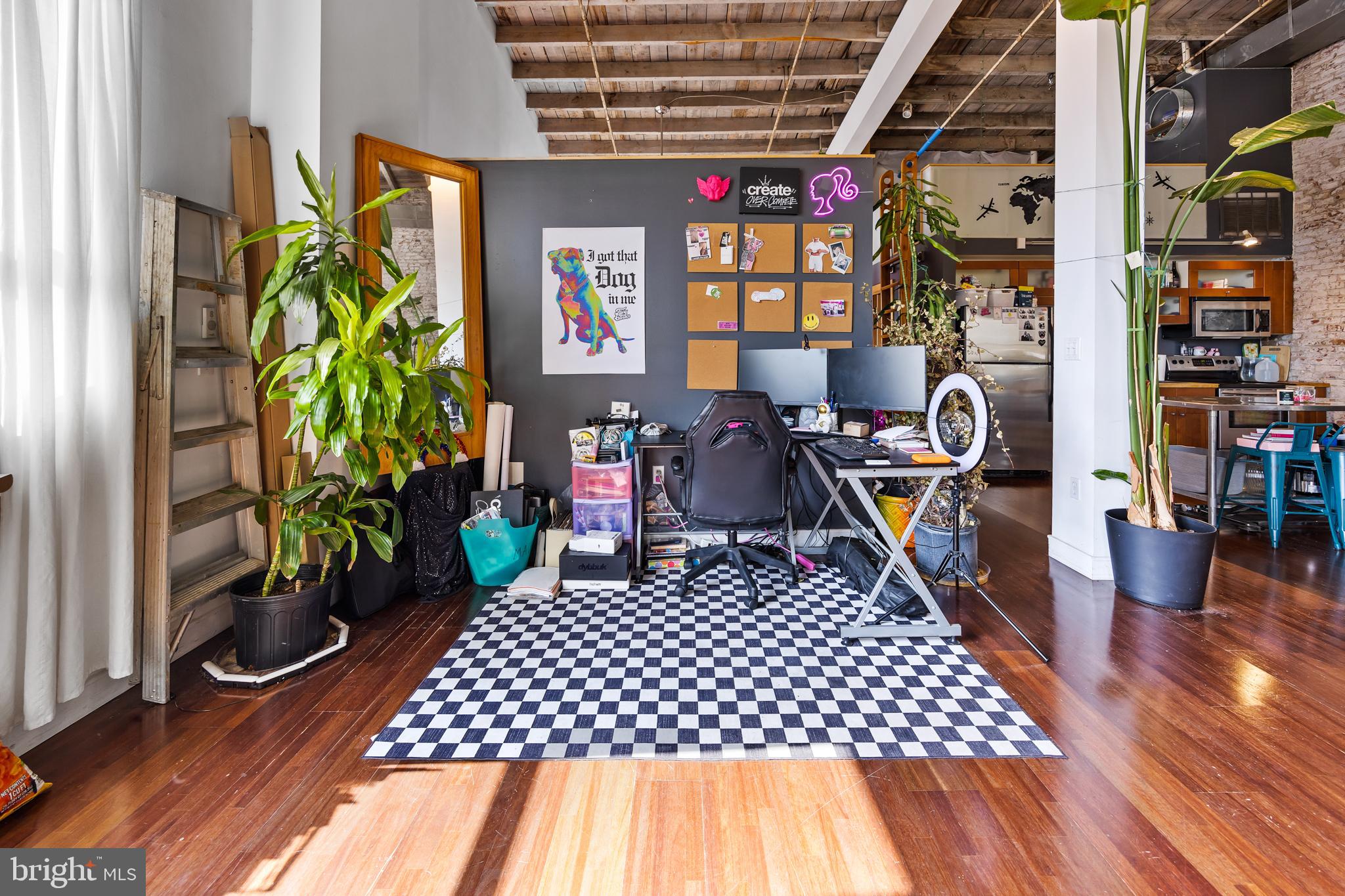 PORT RICHMOND - Residential