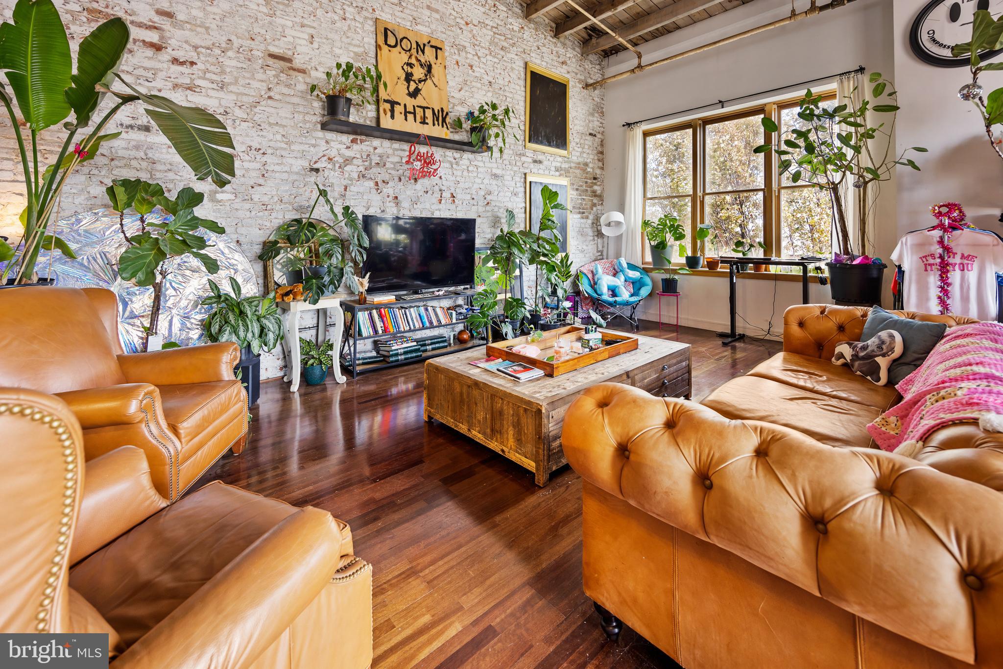 PORT RICHMOND - Residential