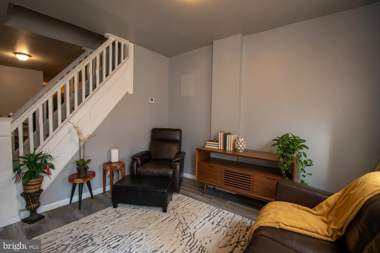248 GRAND STREET