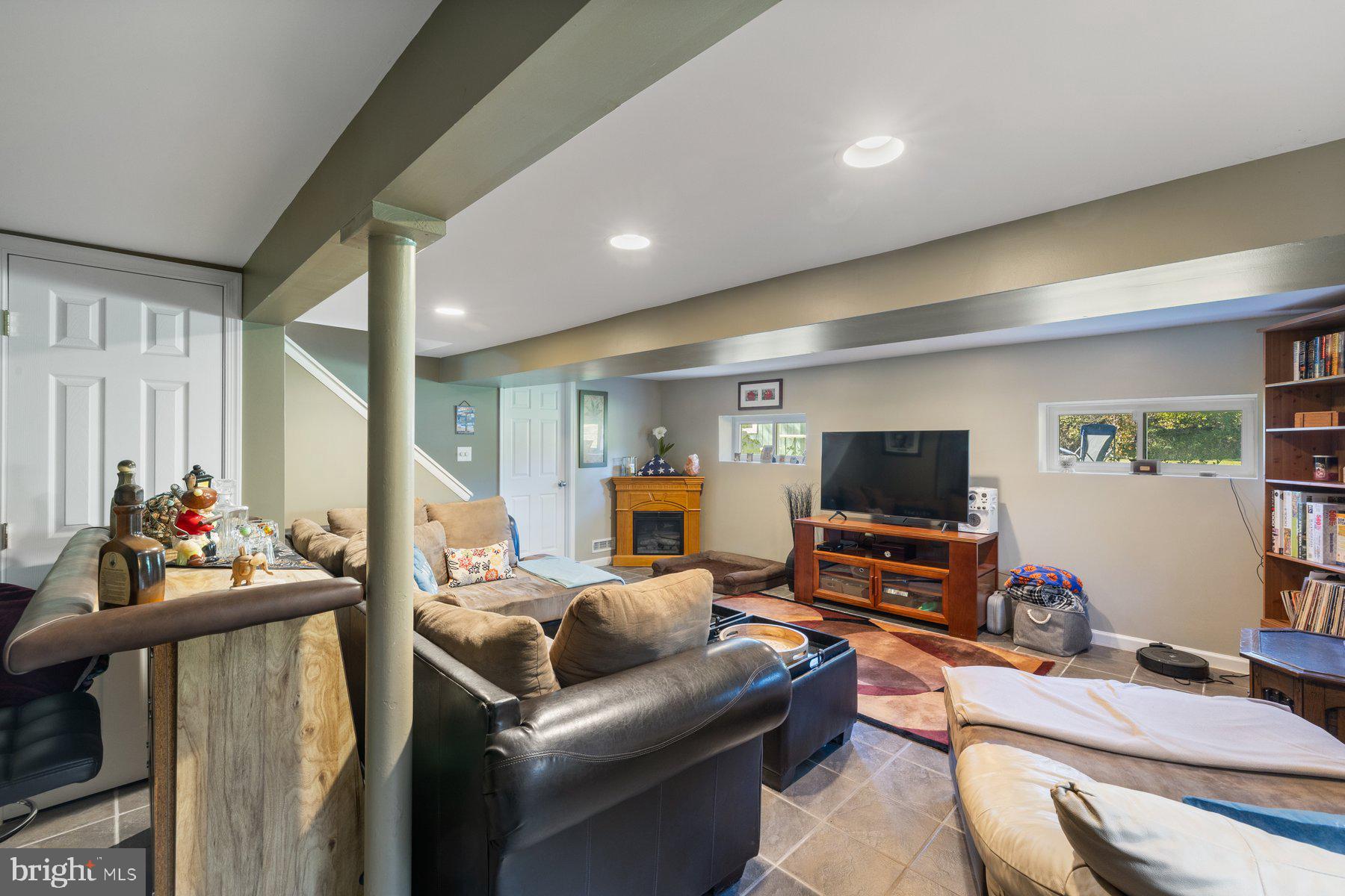 ODENTON HEIGHTS - Residential