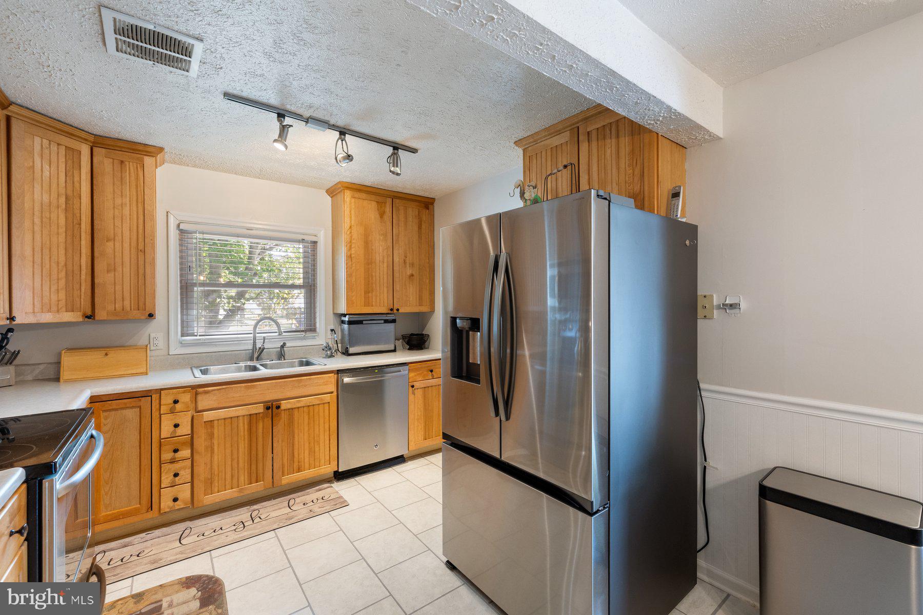 ODENTON HEIGHTS - Residential