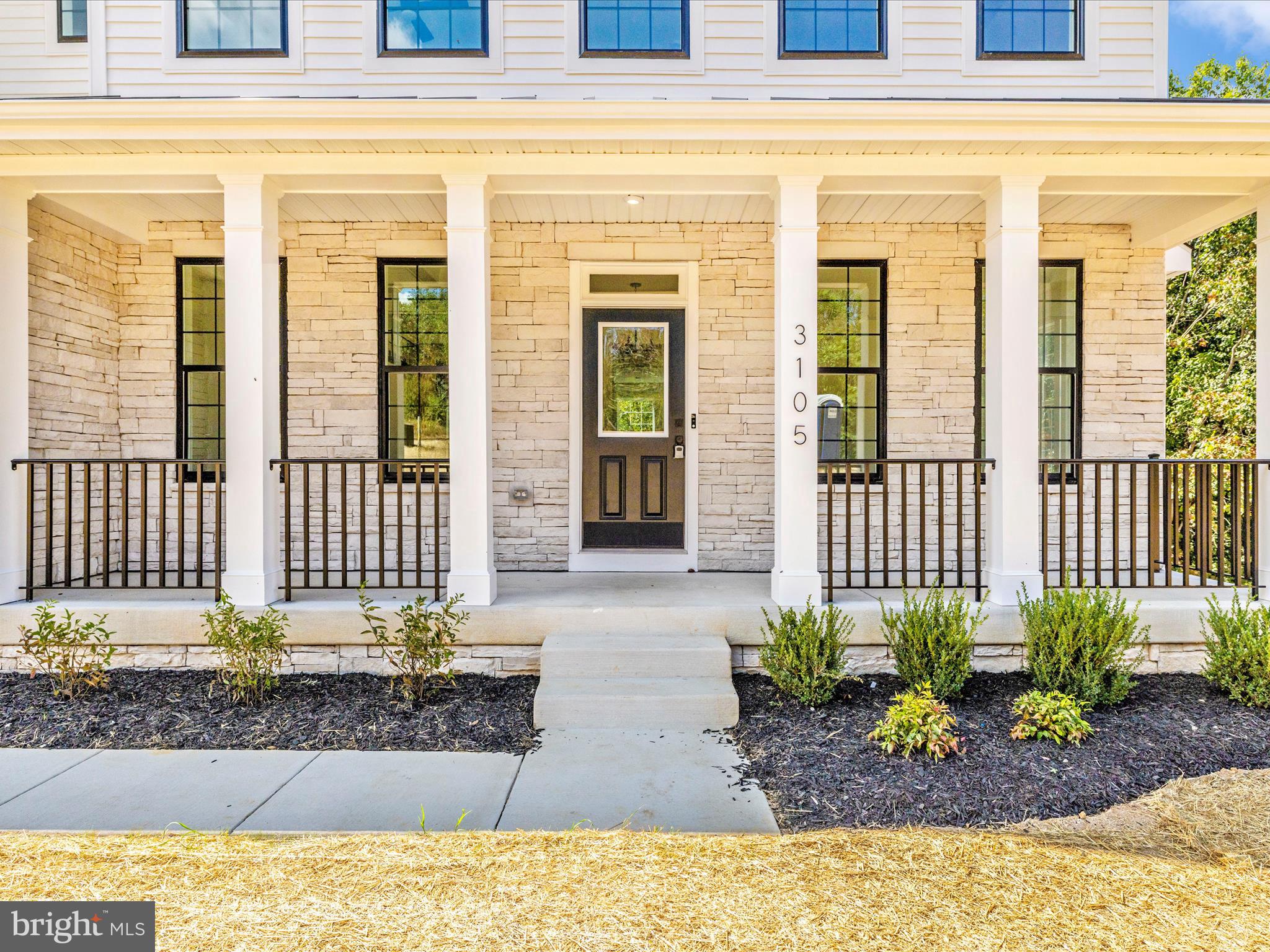 AMERICUS MANOR - Residential