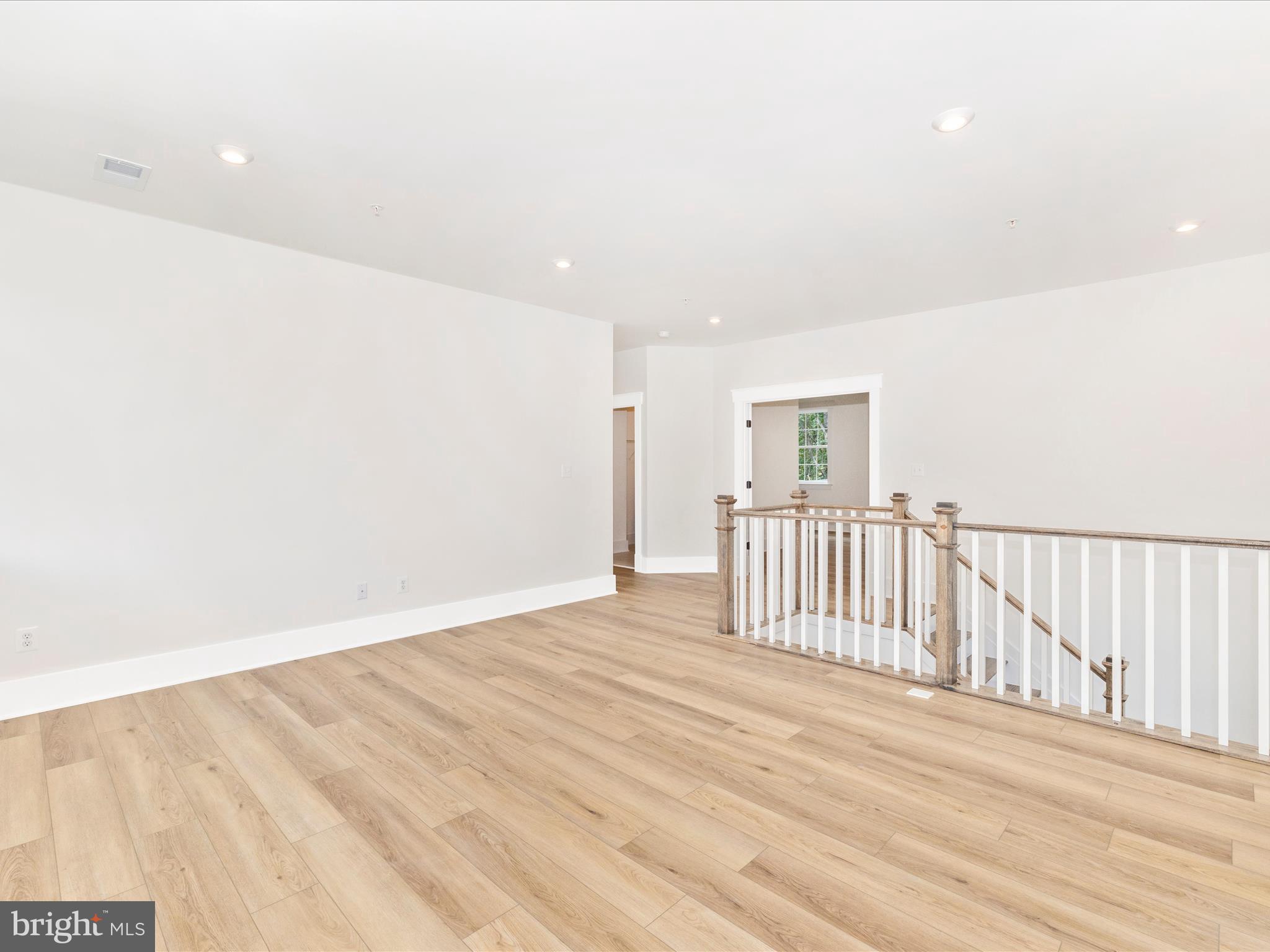 AMERICUS MANOR - Residential