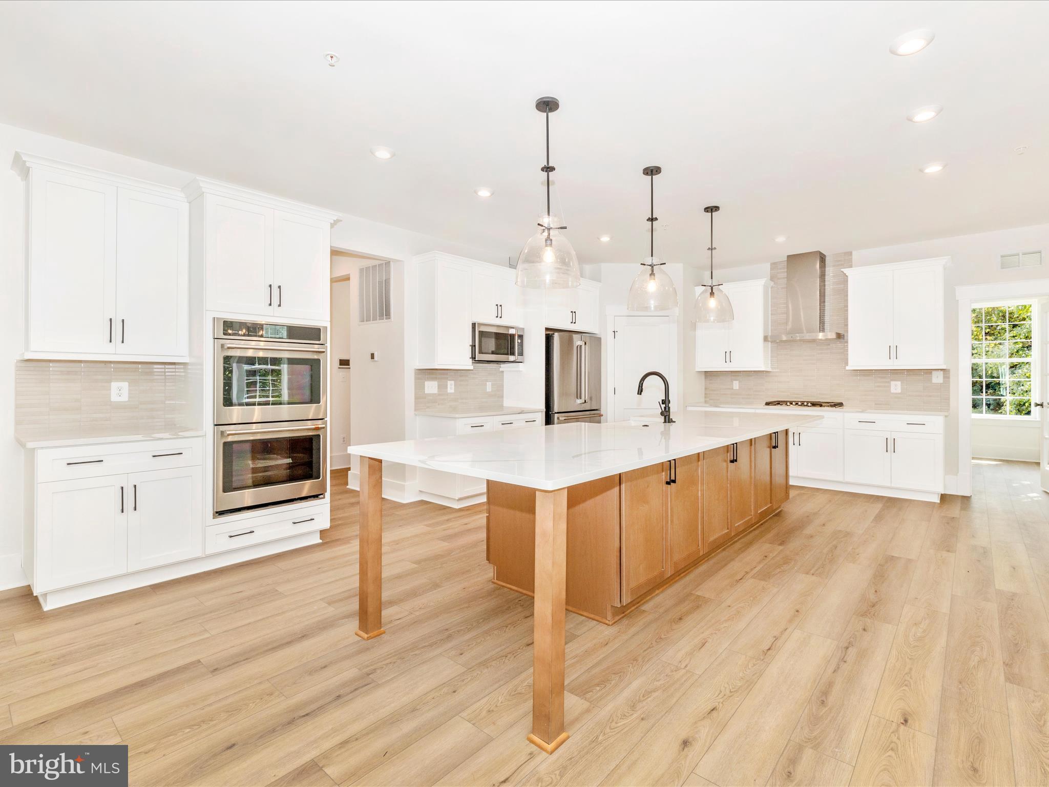 AMERICUS MANOR - Residential