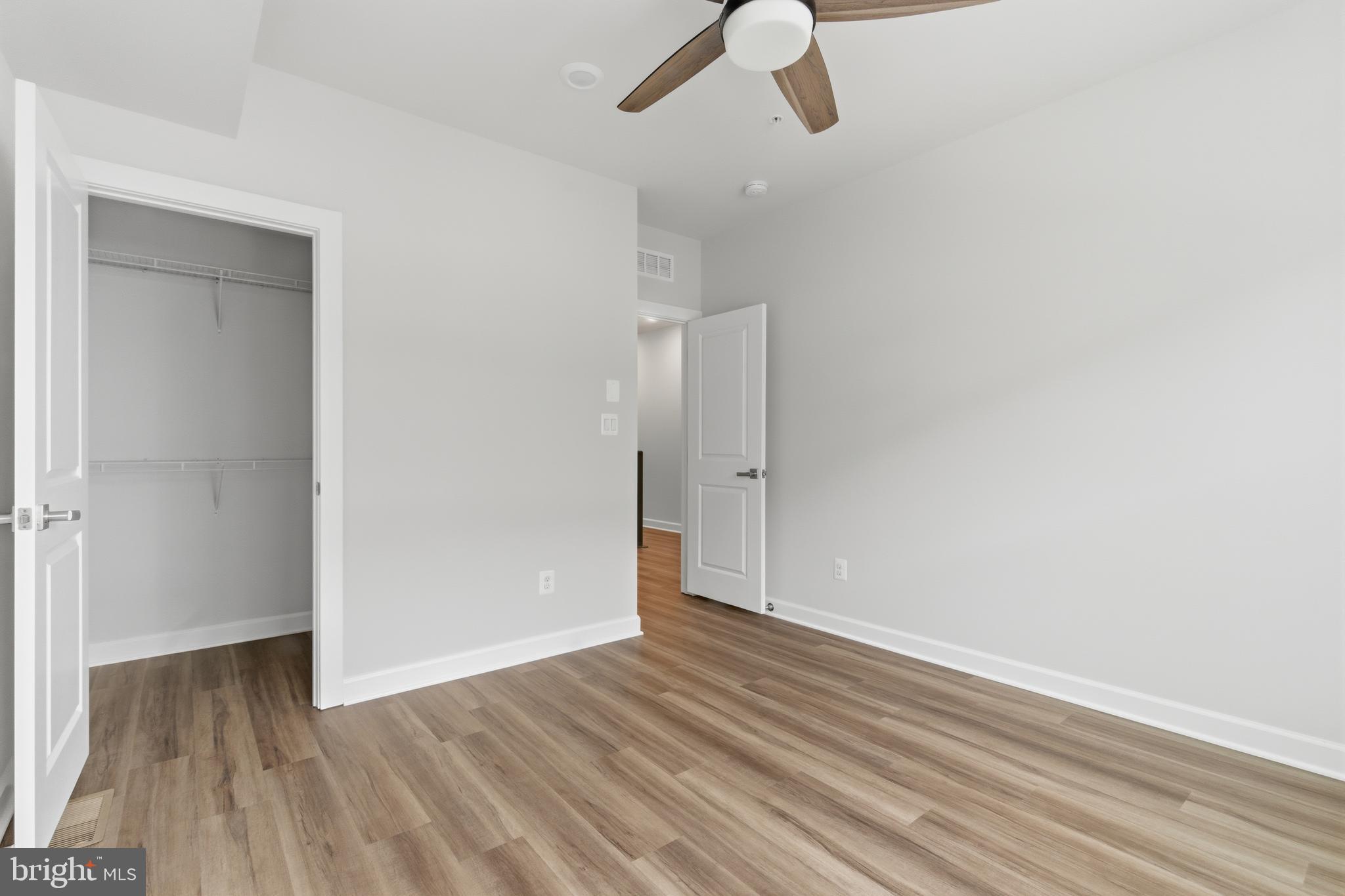 WOODLAND PARK STATION - Residential